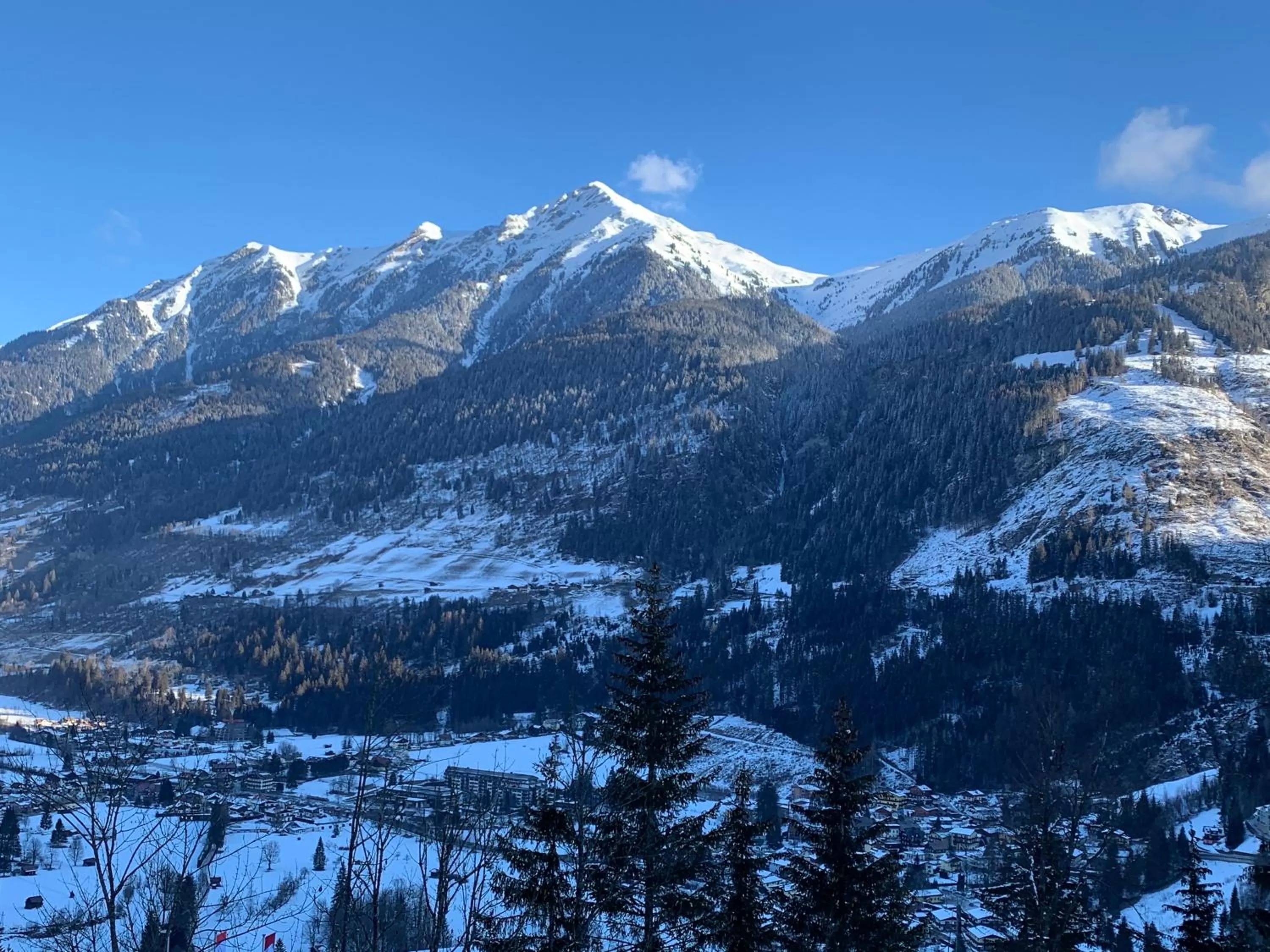 Mountain view, Winter in Nefer, Haus