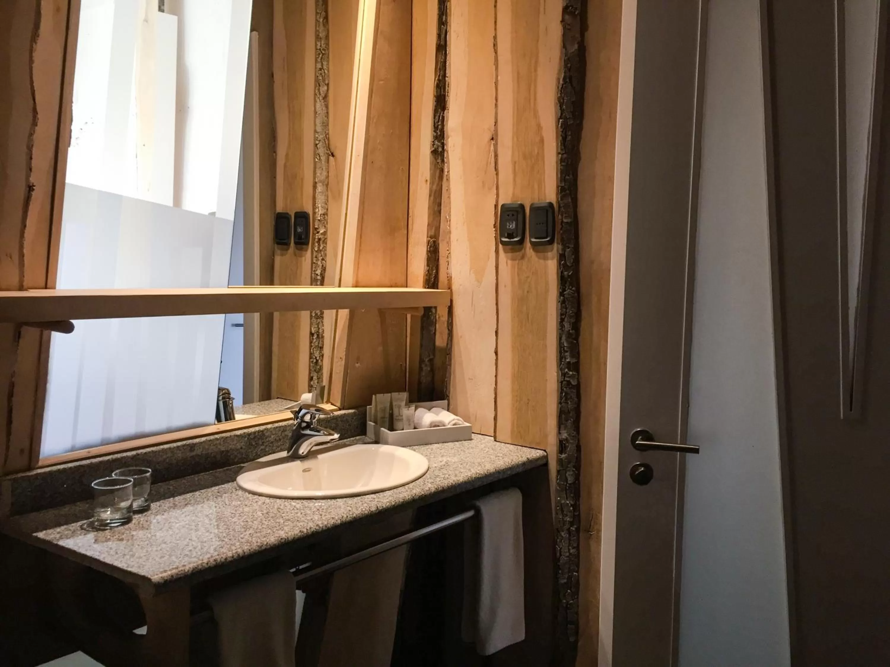 Toilet in Remota Patagonia Lodge