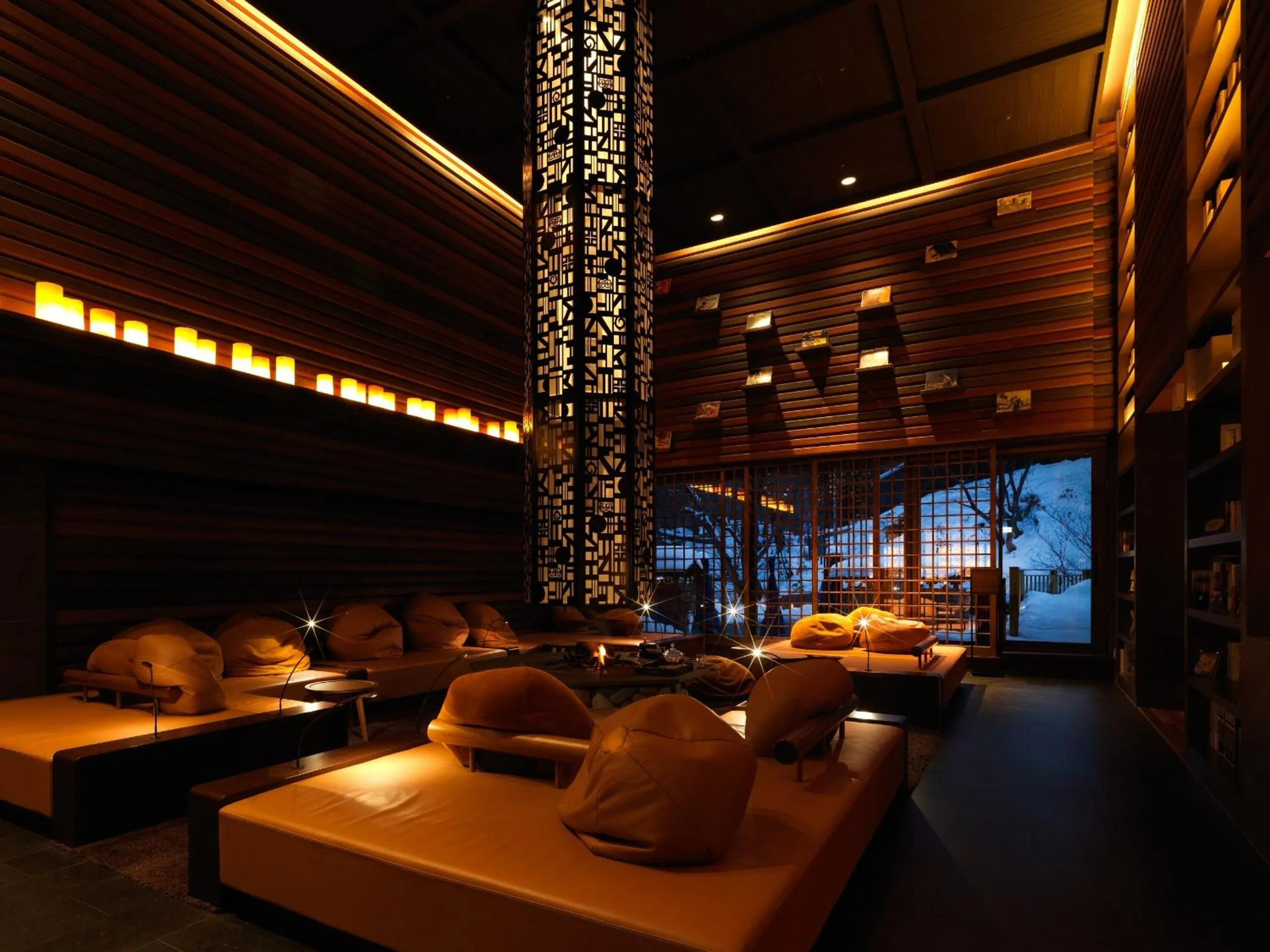 Lounge or bar in Niseko Konbu Onsen Tsuruga Moku-no-sho