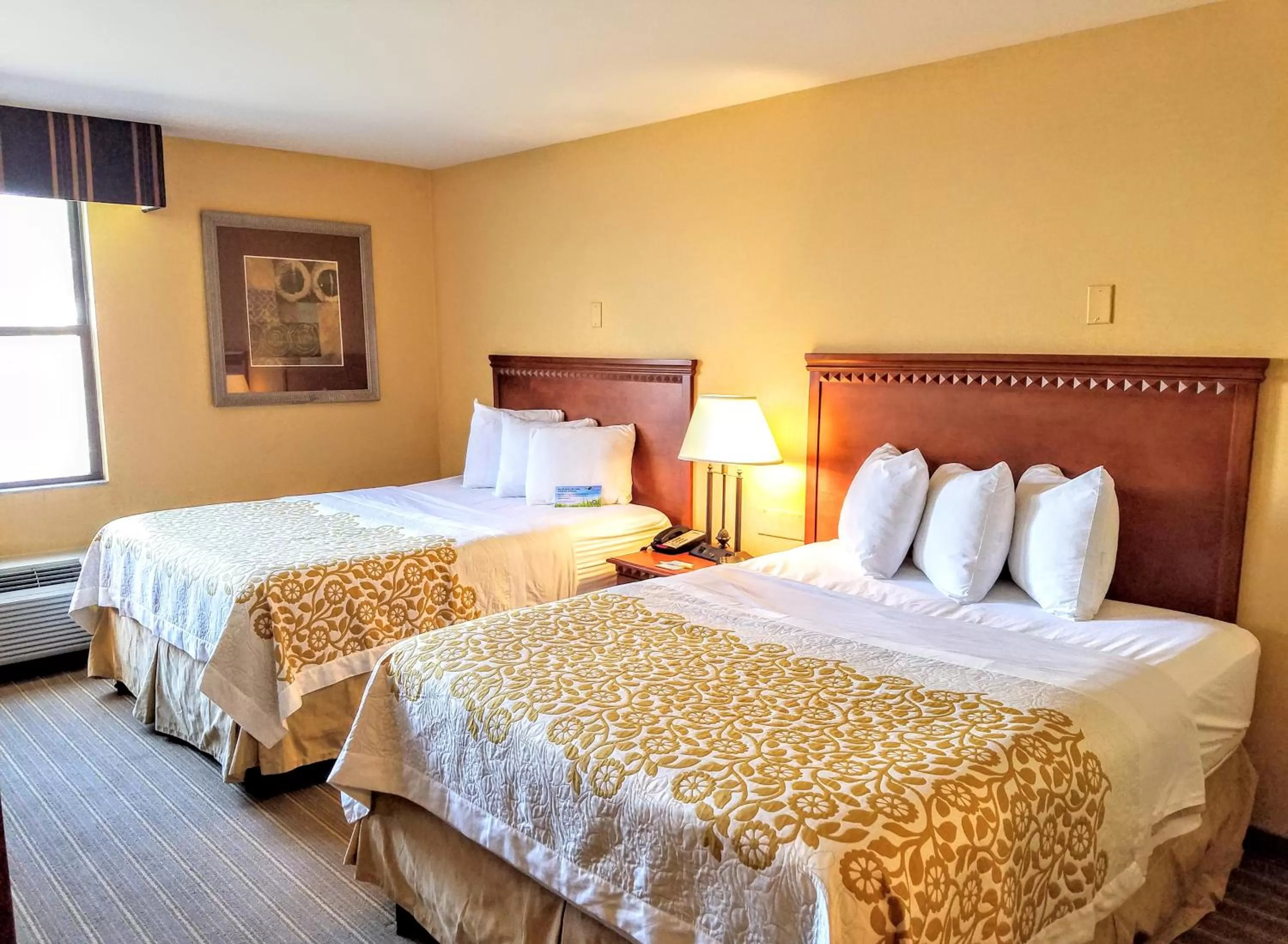 Bed in Days Inn by Wyndham Windsor Locks / Bradley Intl Airport