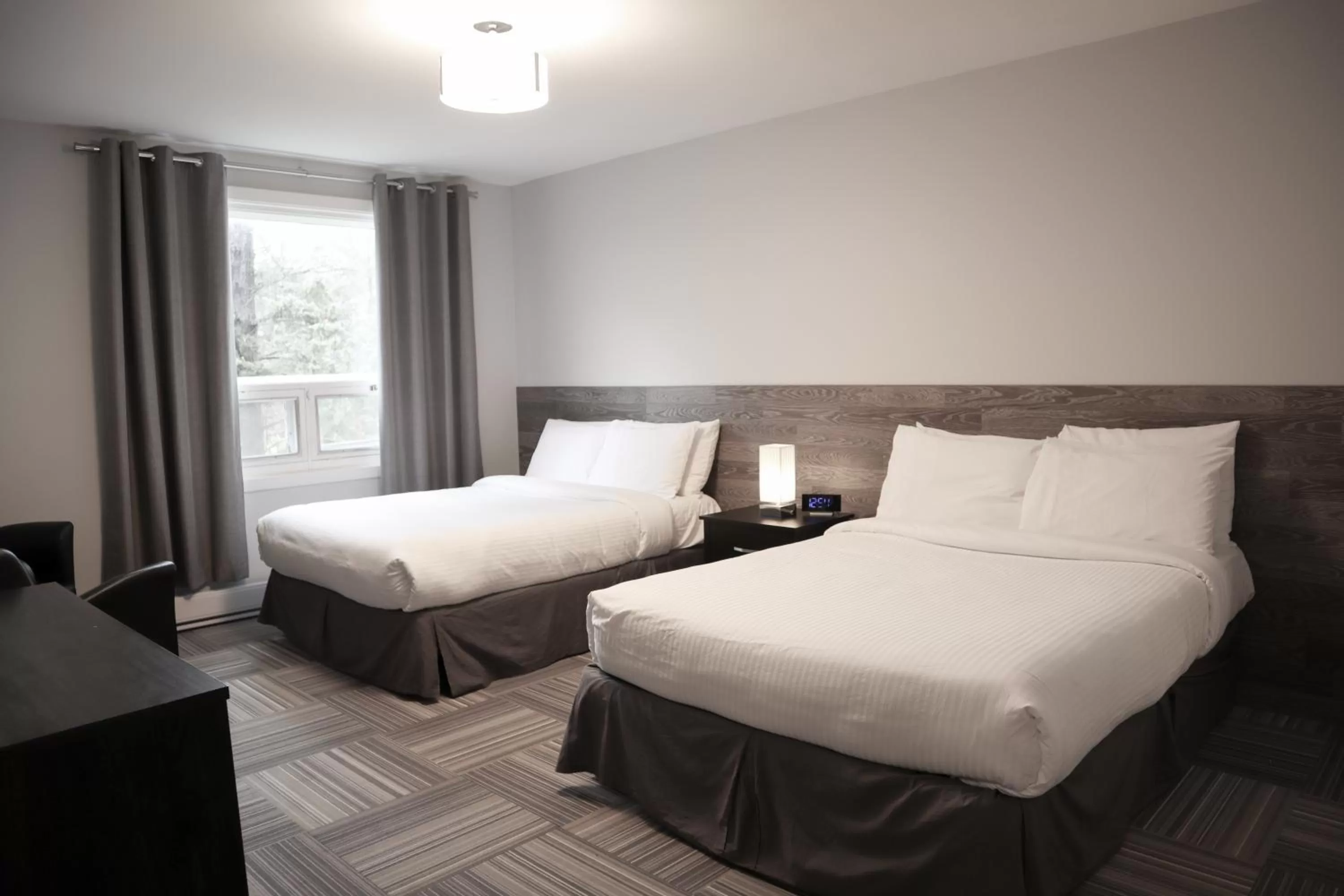 Bed in Auberge Valcartier - Par Aneyro