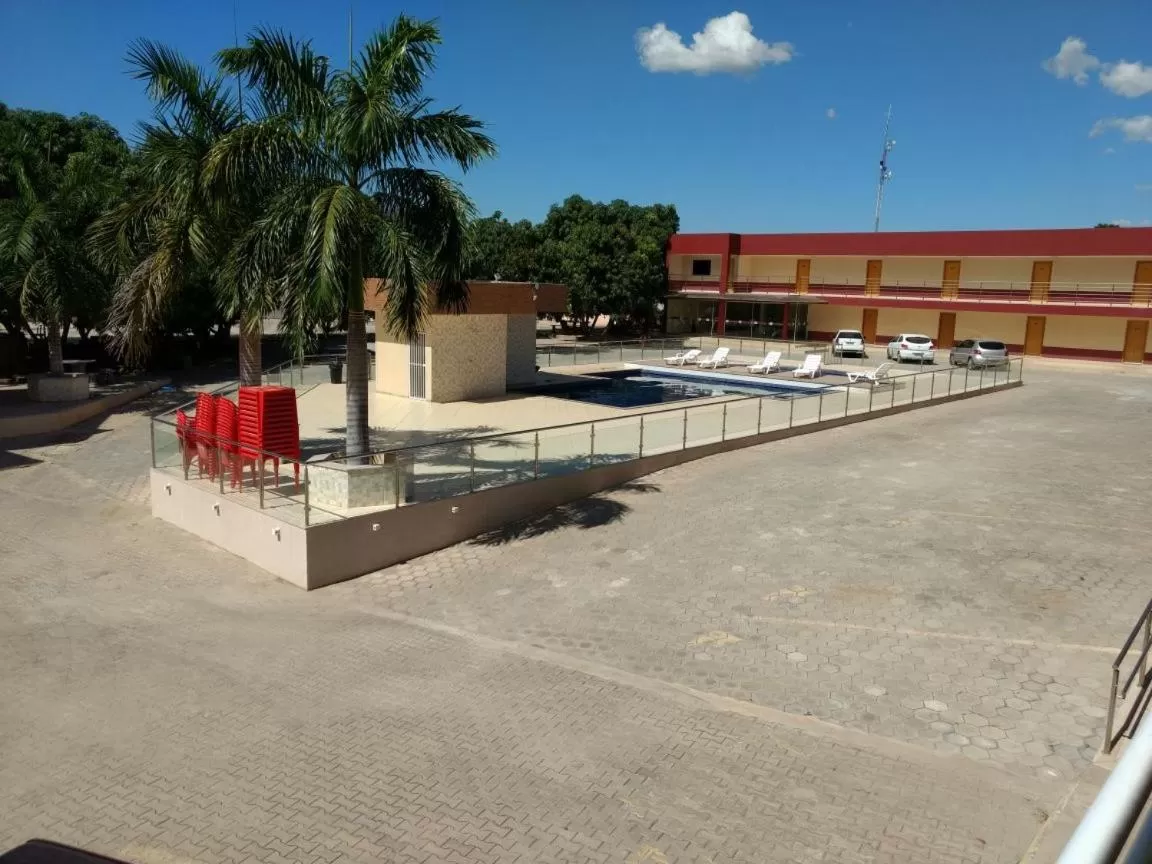 Swimming Pool in Hotel Serra do Rio