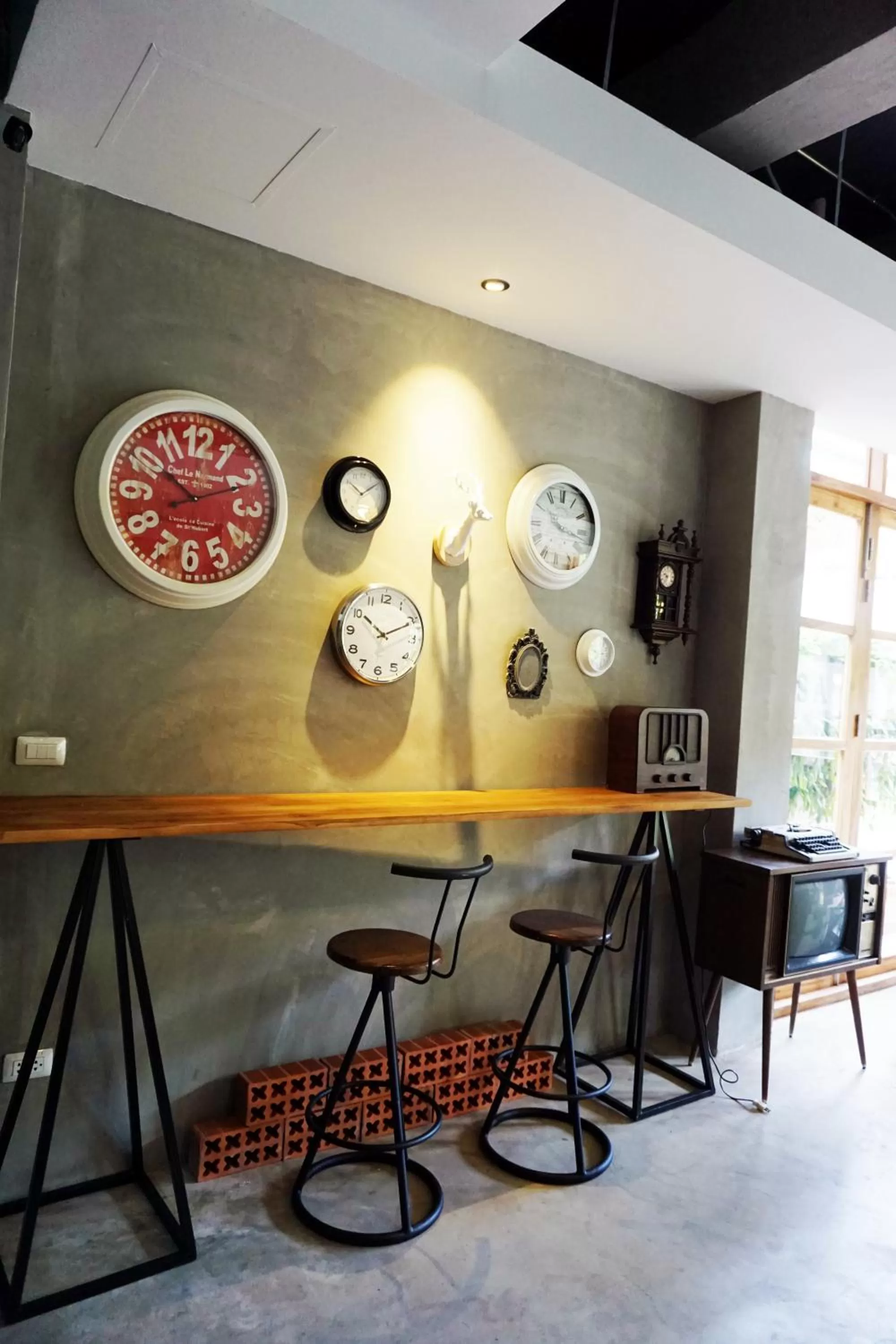 Communal lounge/ TV room, Lounge/Bar in Hansa Bangkok House