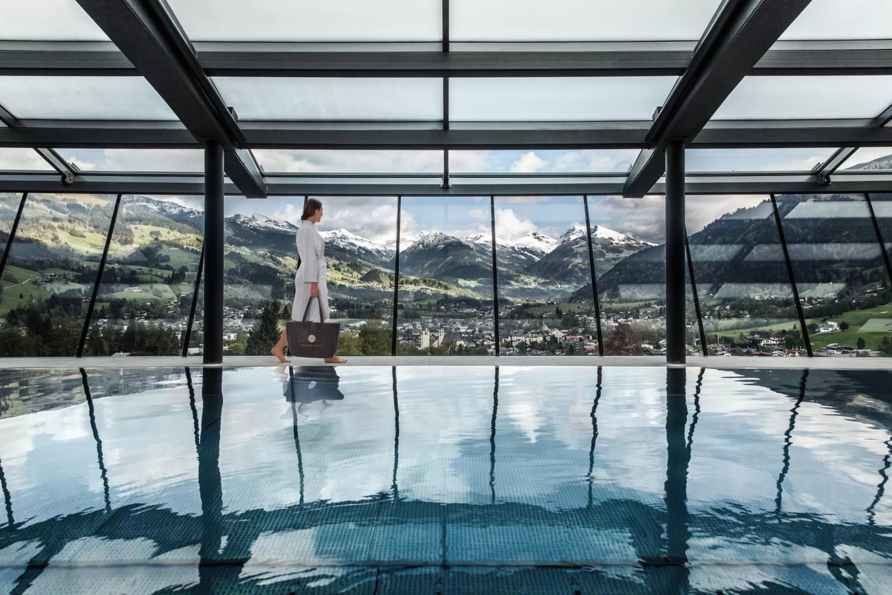 Pool view in Lebenberg Schlosshotel-Kitzbühel