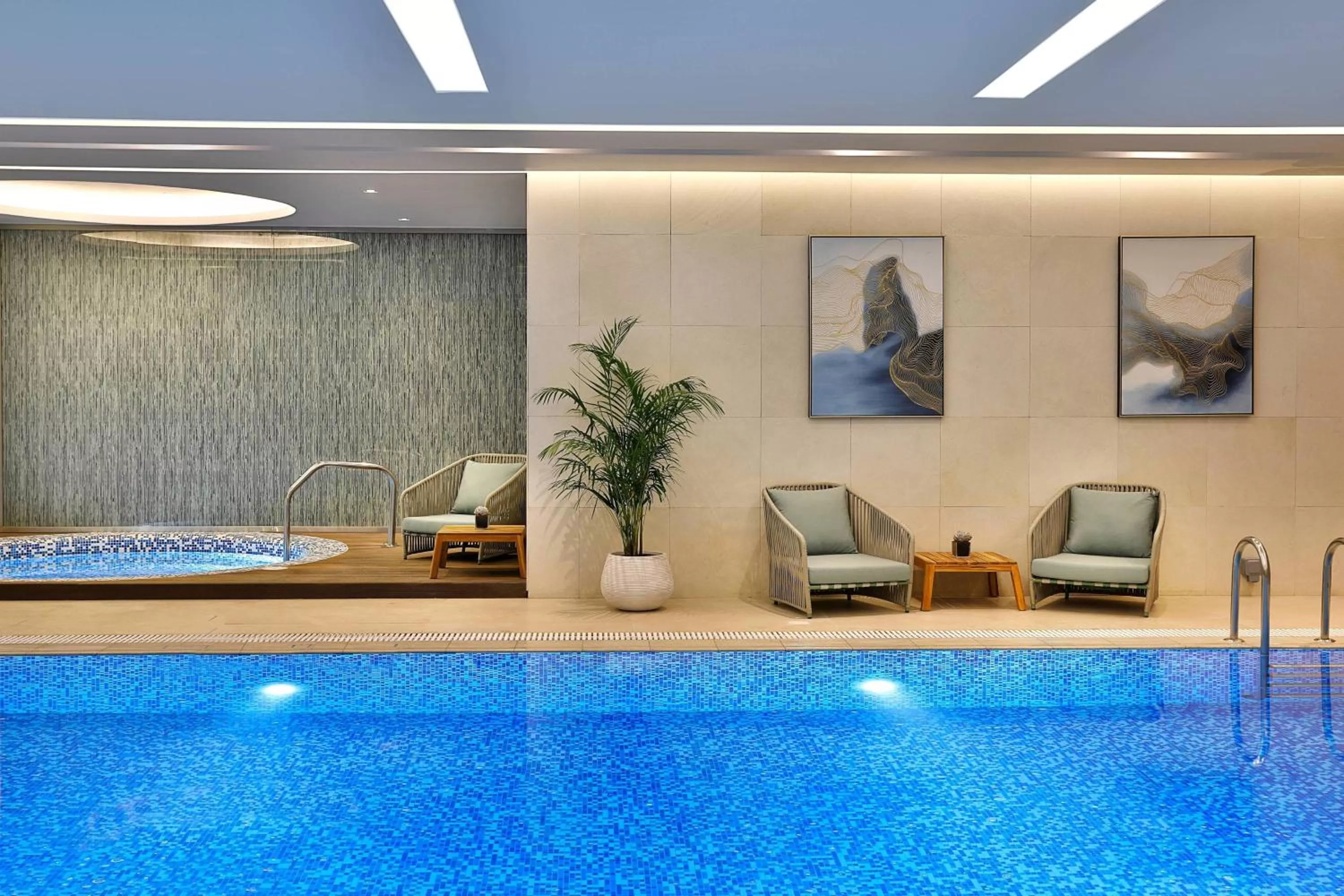 Swimming pool in Courtyard by Marriott Riyadh Northern Ring Road