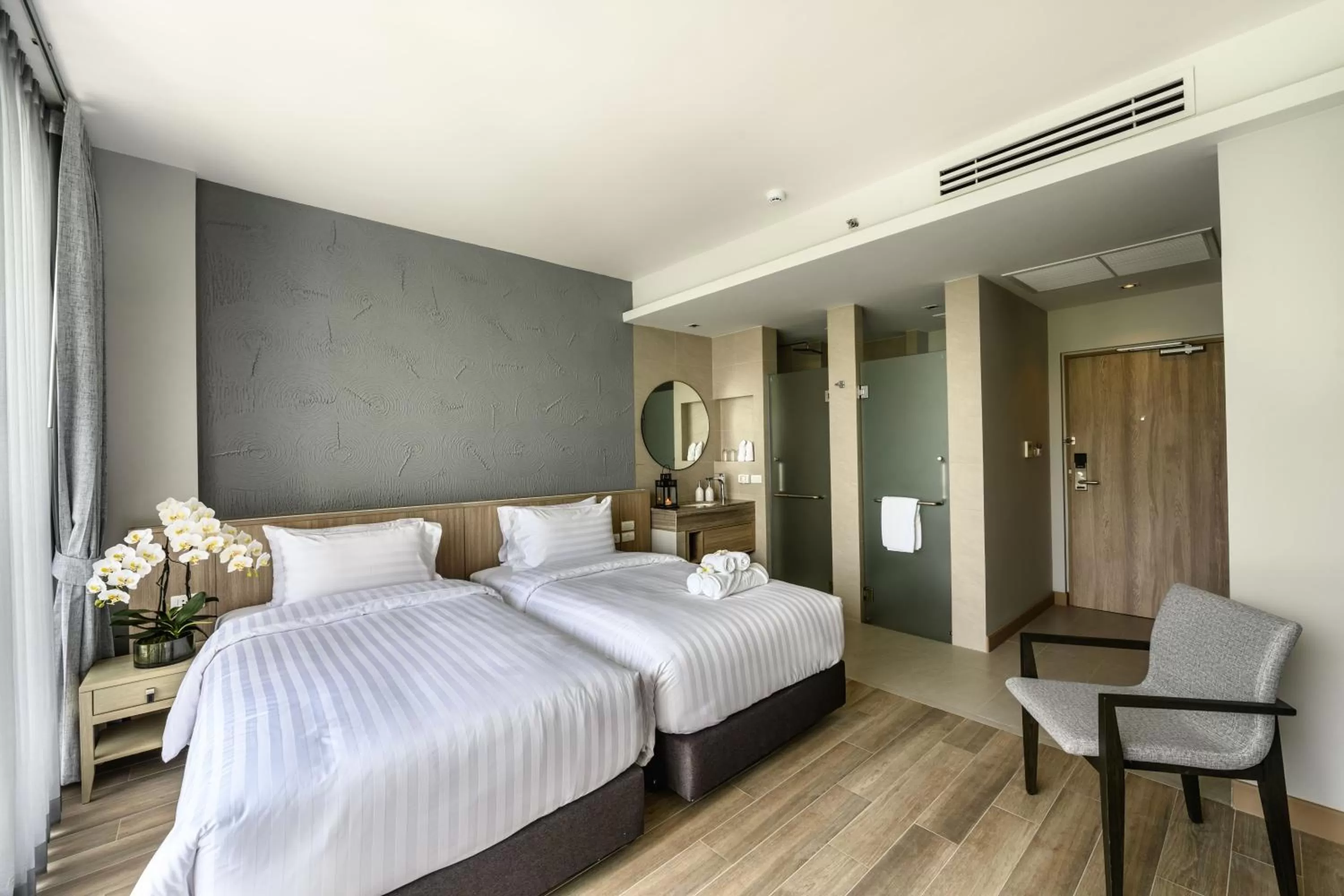 Bathroom, Bed in iSanook Resort & Suites Hua Hin
