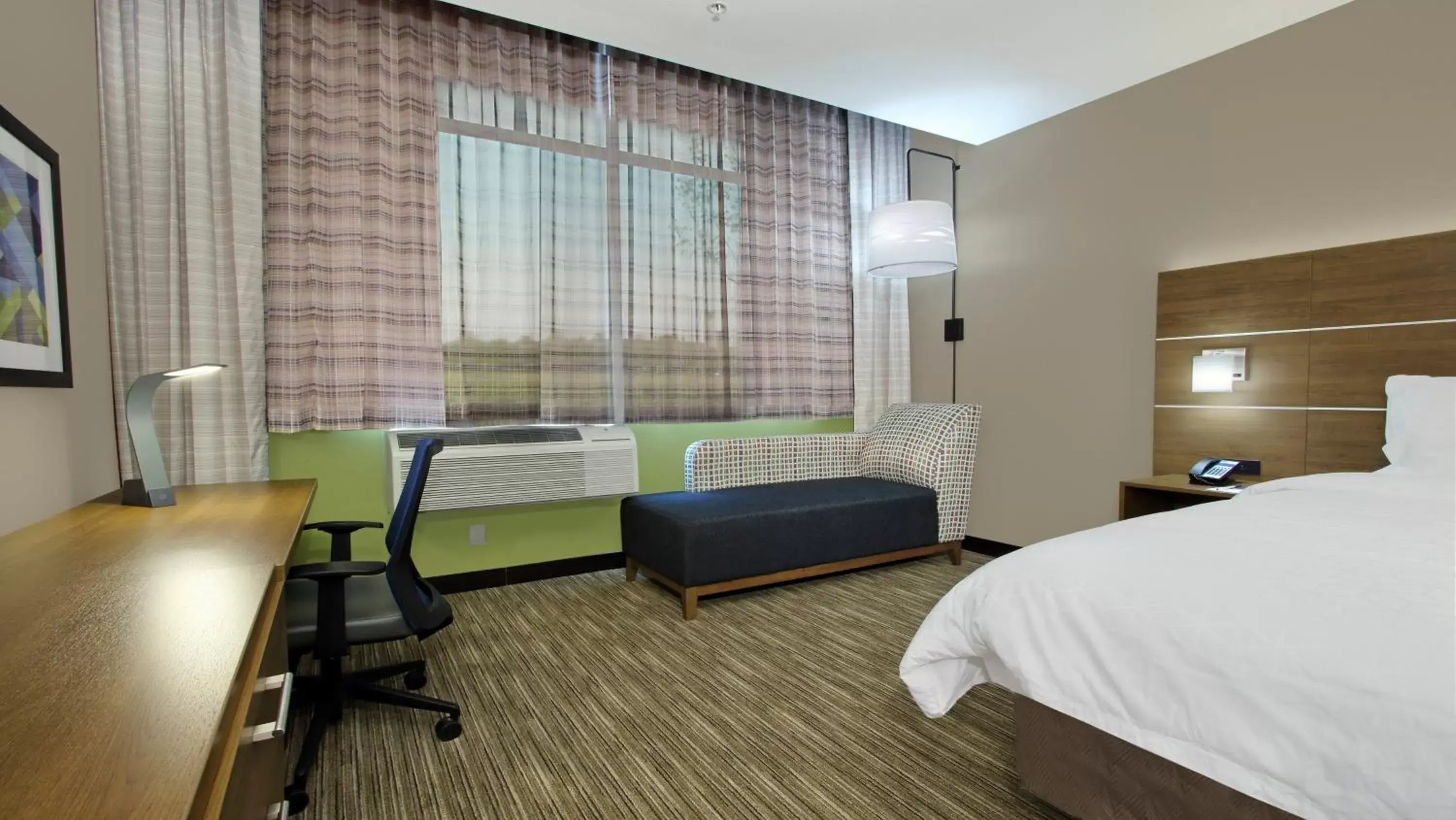 King Room - Mobility Access/Roll in Shower - Non-Smoking in Holiday Inn Express & Suites Dallas Frisco NW Toyota Stdm by IHG King Room - Mobility Access/Roll in Shower - Non-Smoking in Holiday Inn Express & Suites Dallas Frisco NW Toyota Stdm by IHG