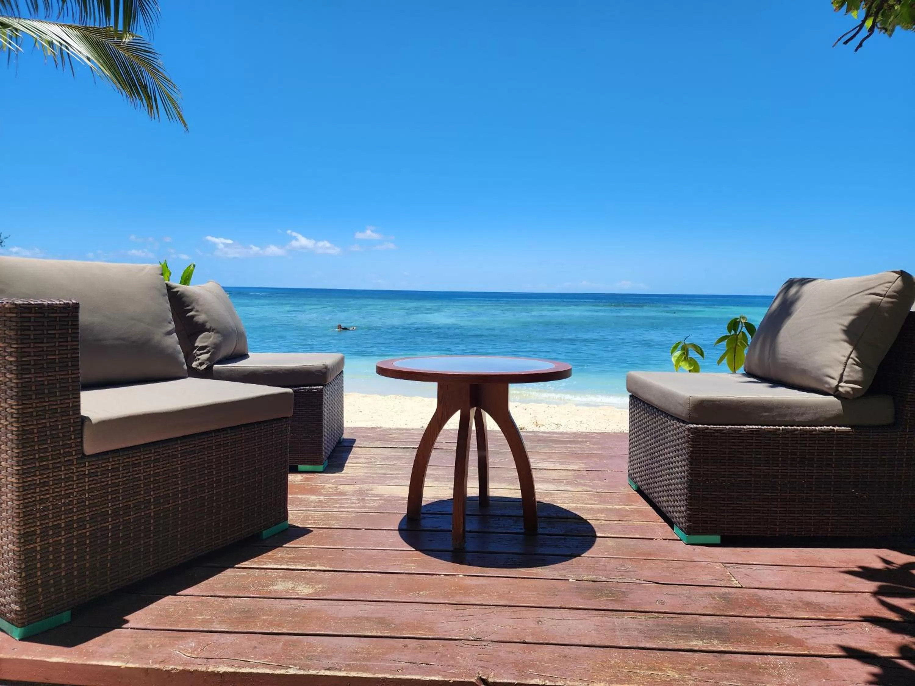 Restaurant/places to eat in Breakas Beach Resort