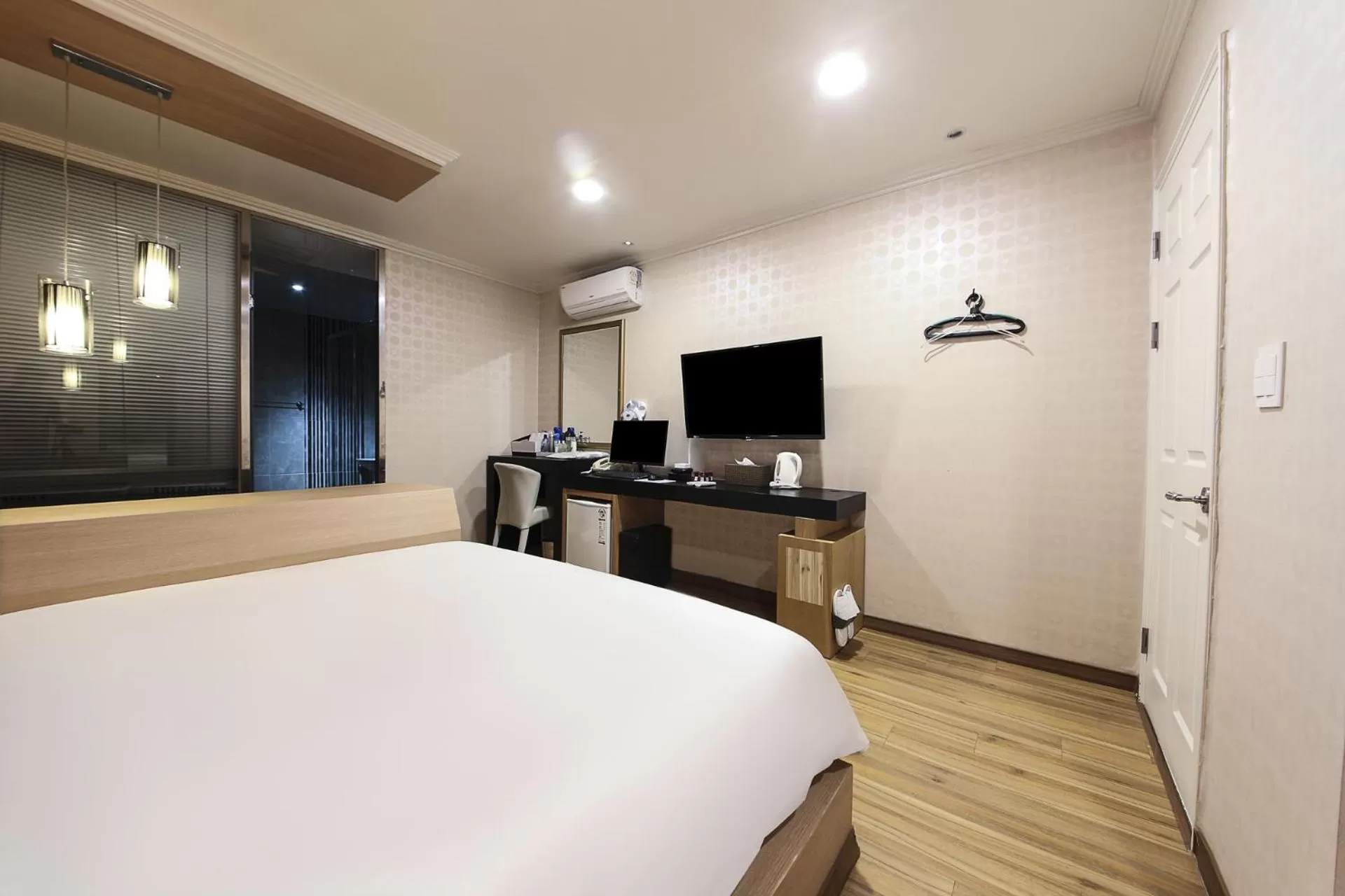 Bed in Central Hotel