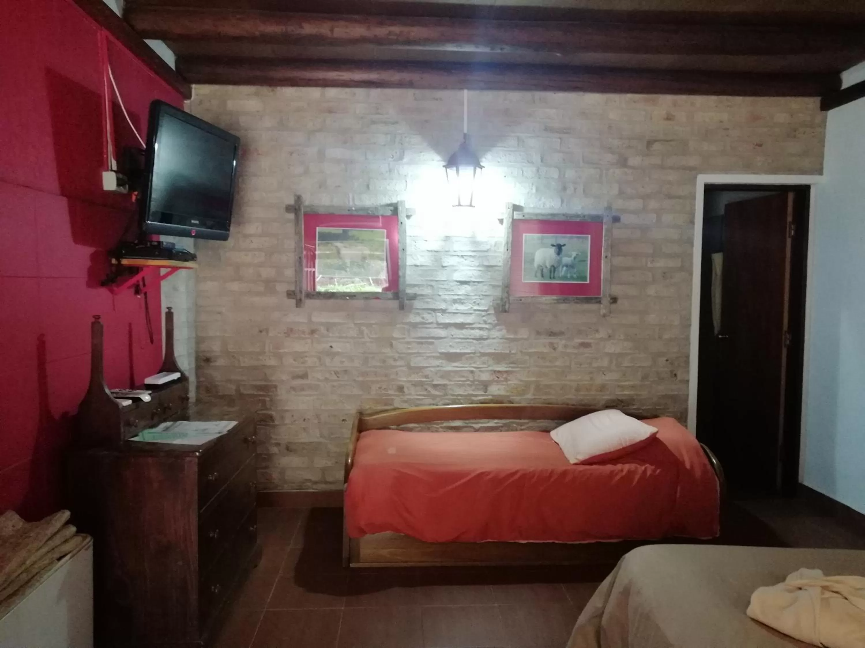 TV and multimedia, Bed in Estancia Renacimiento