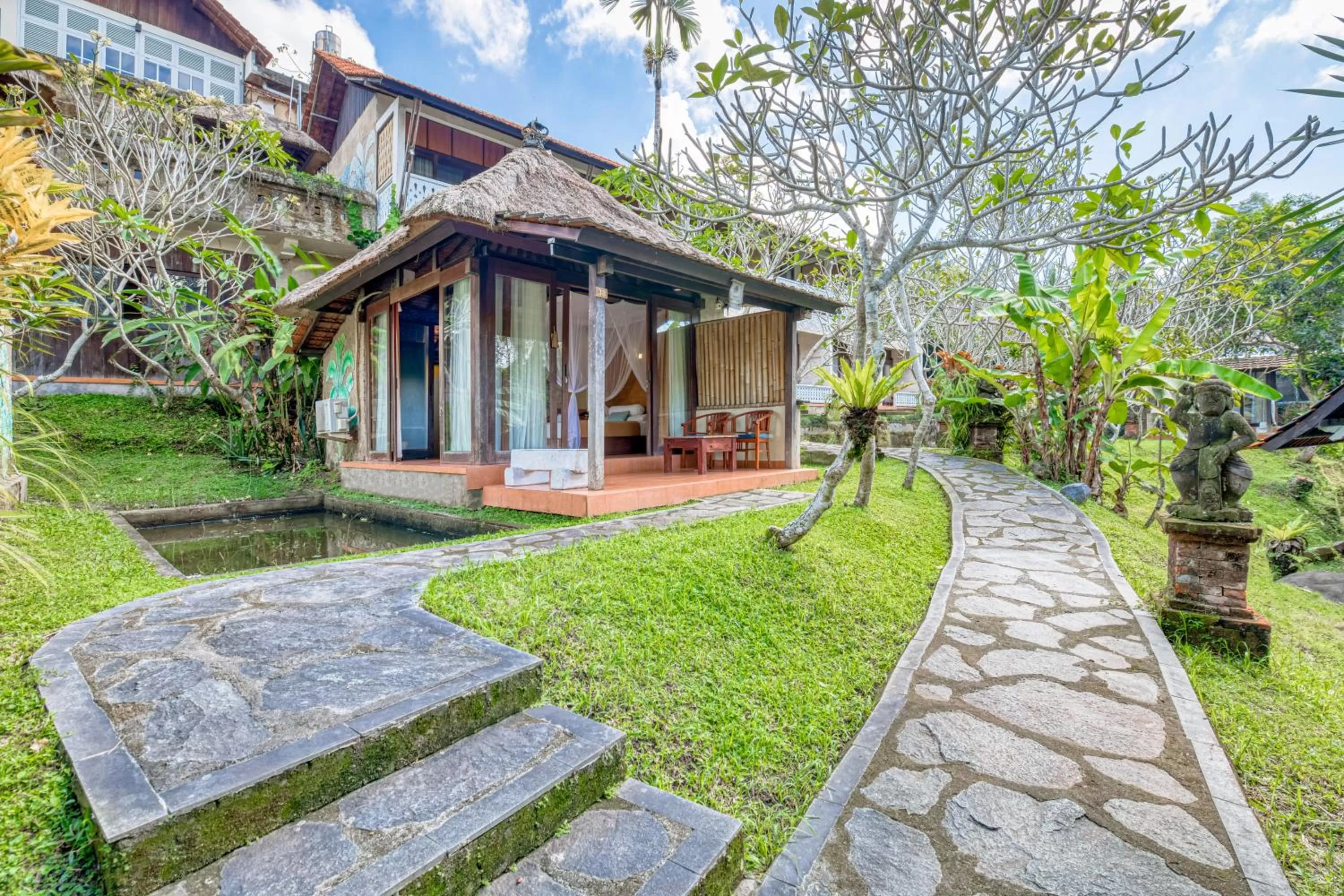 Property building in Ubud Sari Health Resort