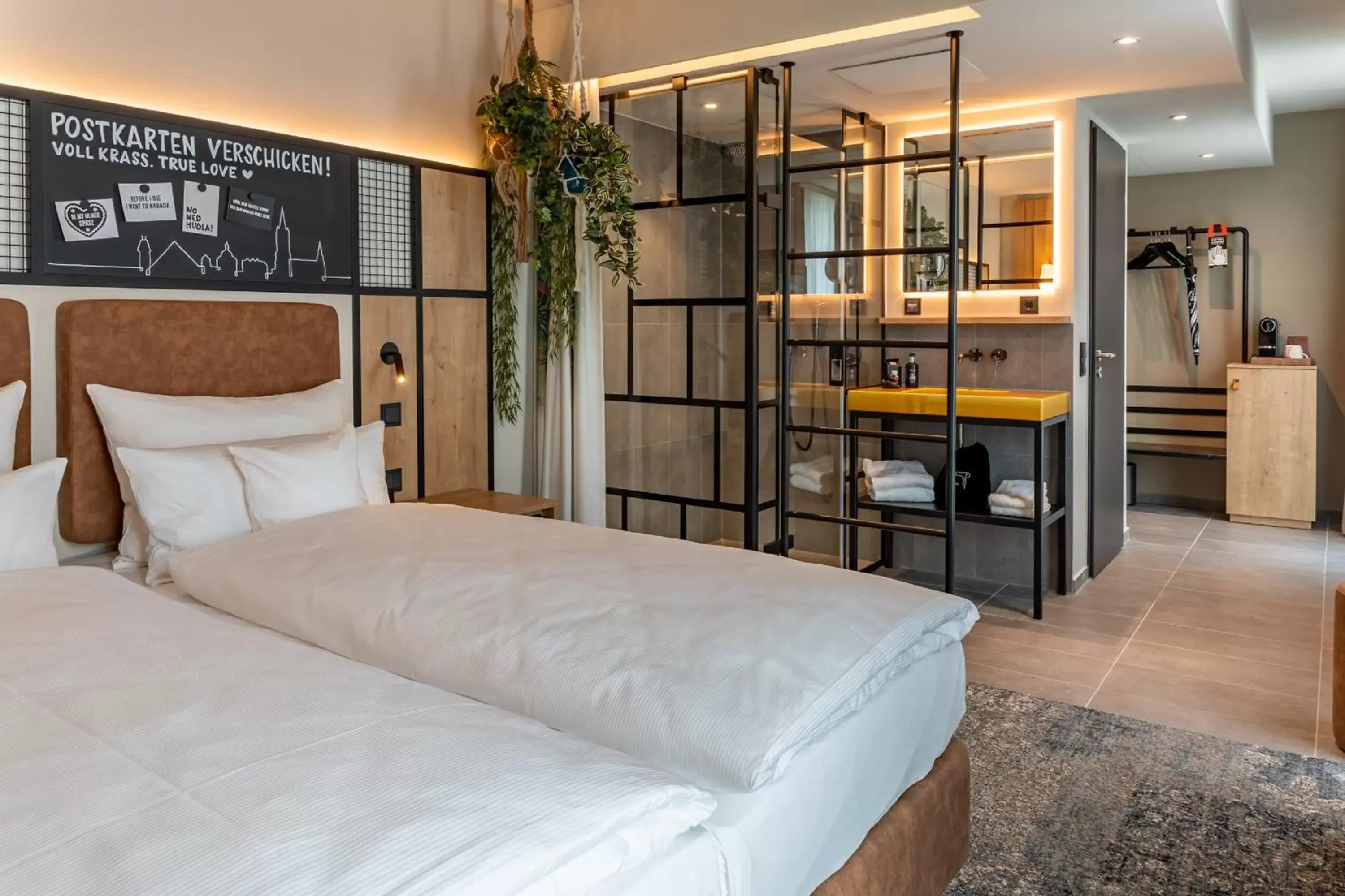 Deluxe King Room in Me and All Hotel ulm, by Hyatt Deluxe King Room in Me and All Hotel ulm, by Hyatt