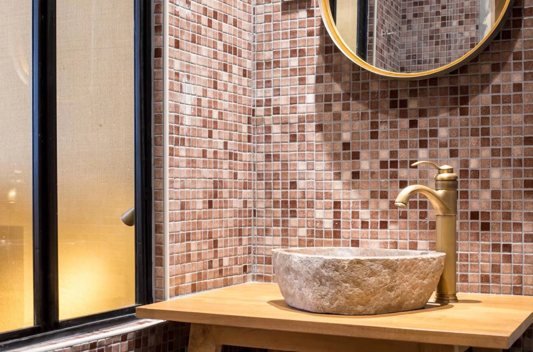 Bathroom in Le Temple De Jeanne