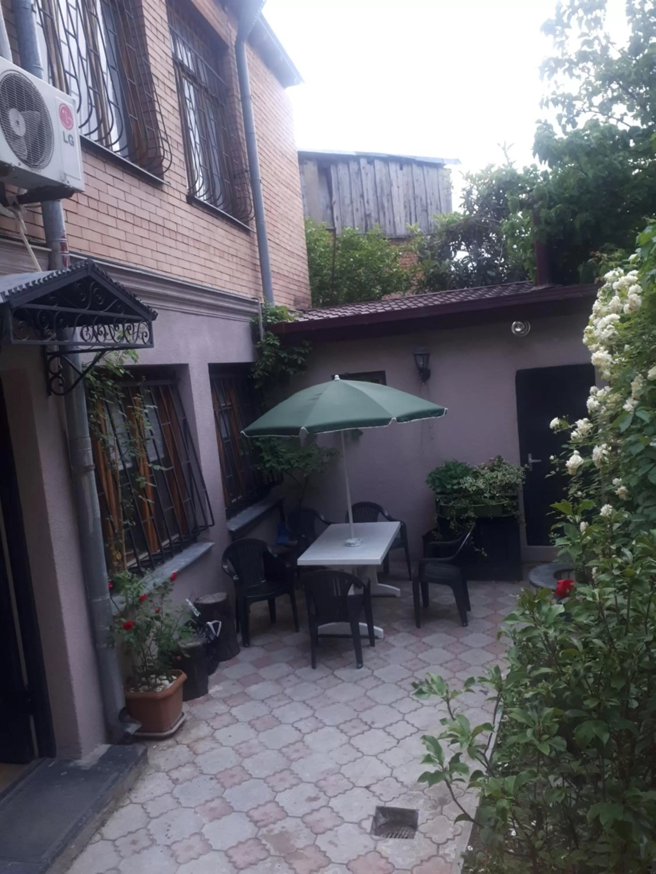 Facade/entrance, Property Building in Sunflower Hotel