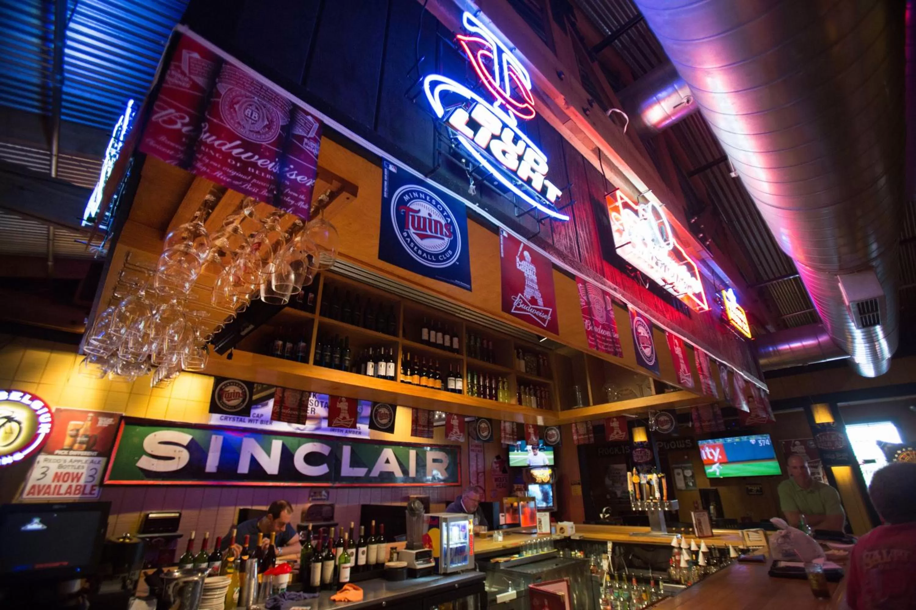 Lounge or bar in Holiday Inn St. Paul Northeast - Lake Elmo by IHG