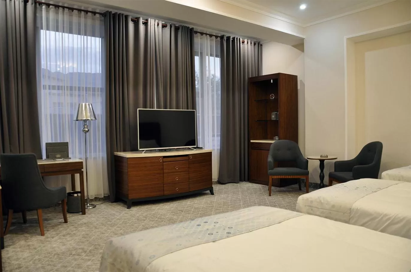 Bed in Parliament Palace Hotel