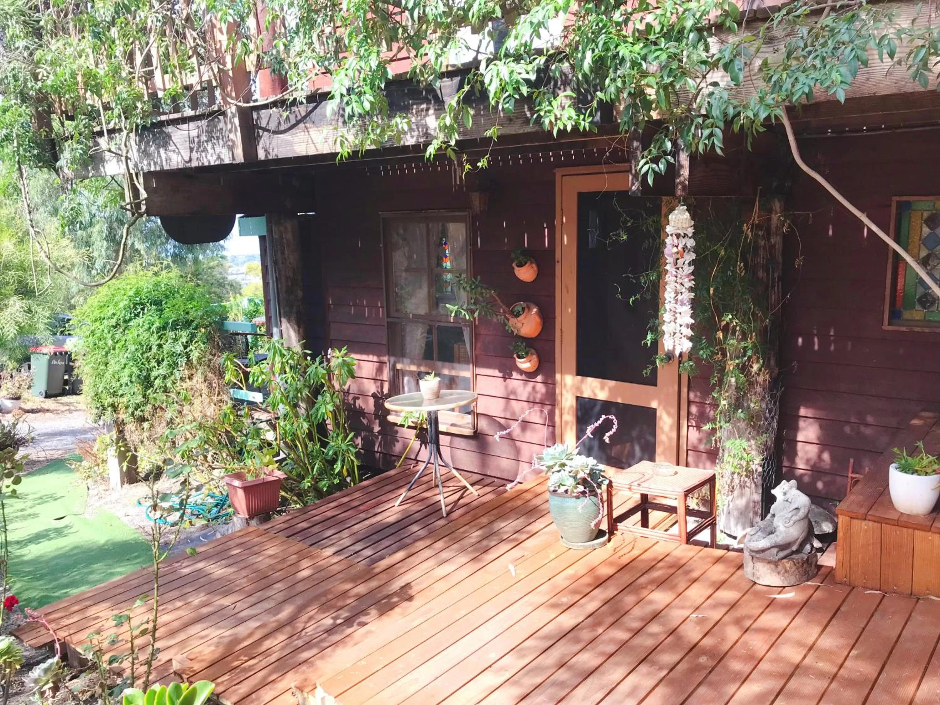 Garden in The Goat and Goose Bed & Breakfast