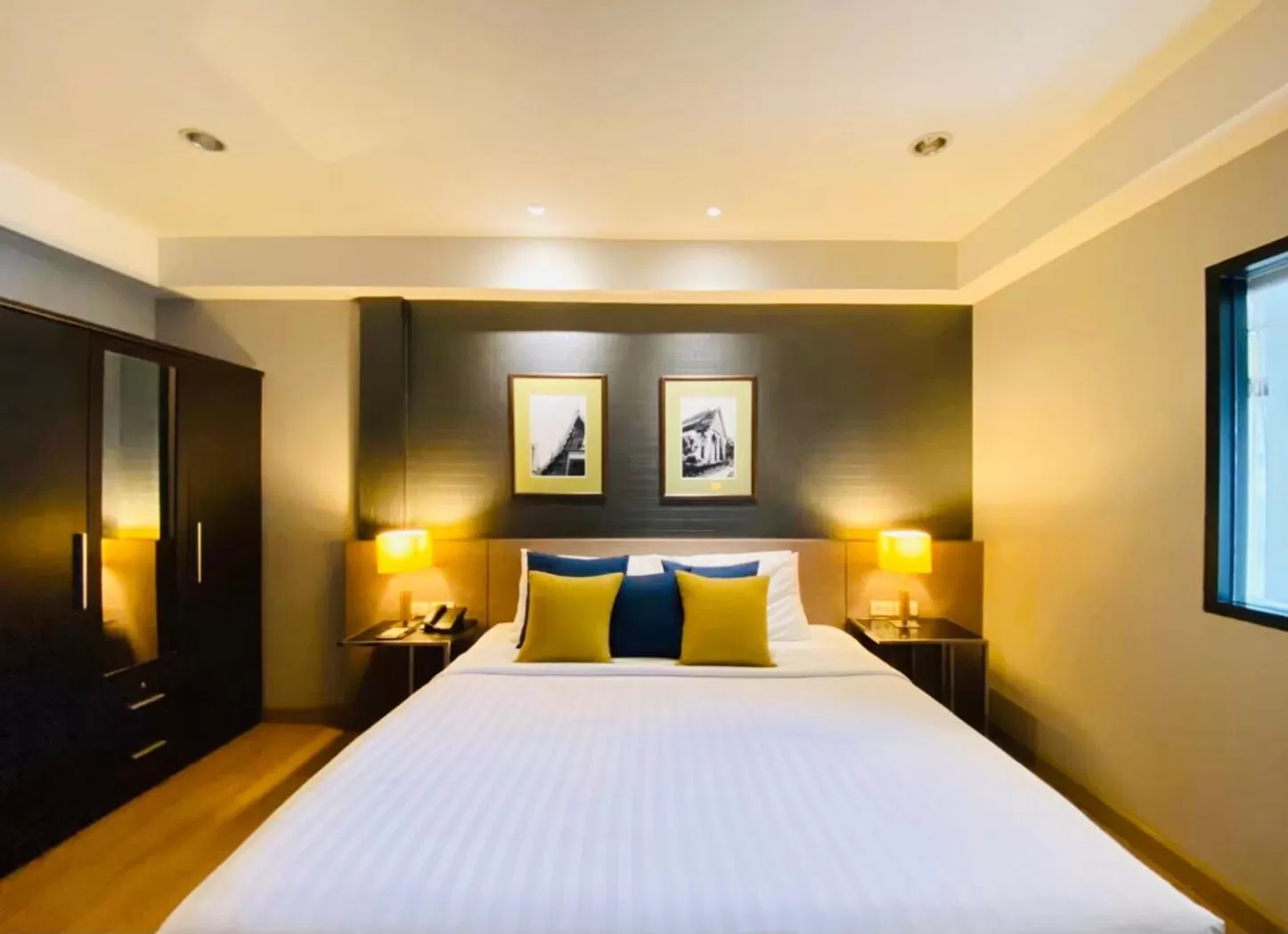 Bed in Alt Hotel Nana by UHG