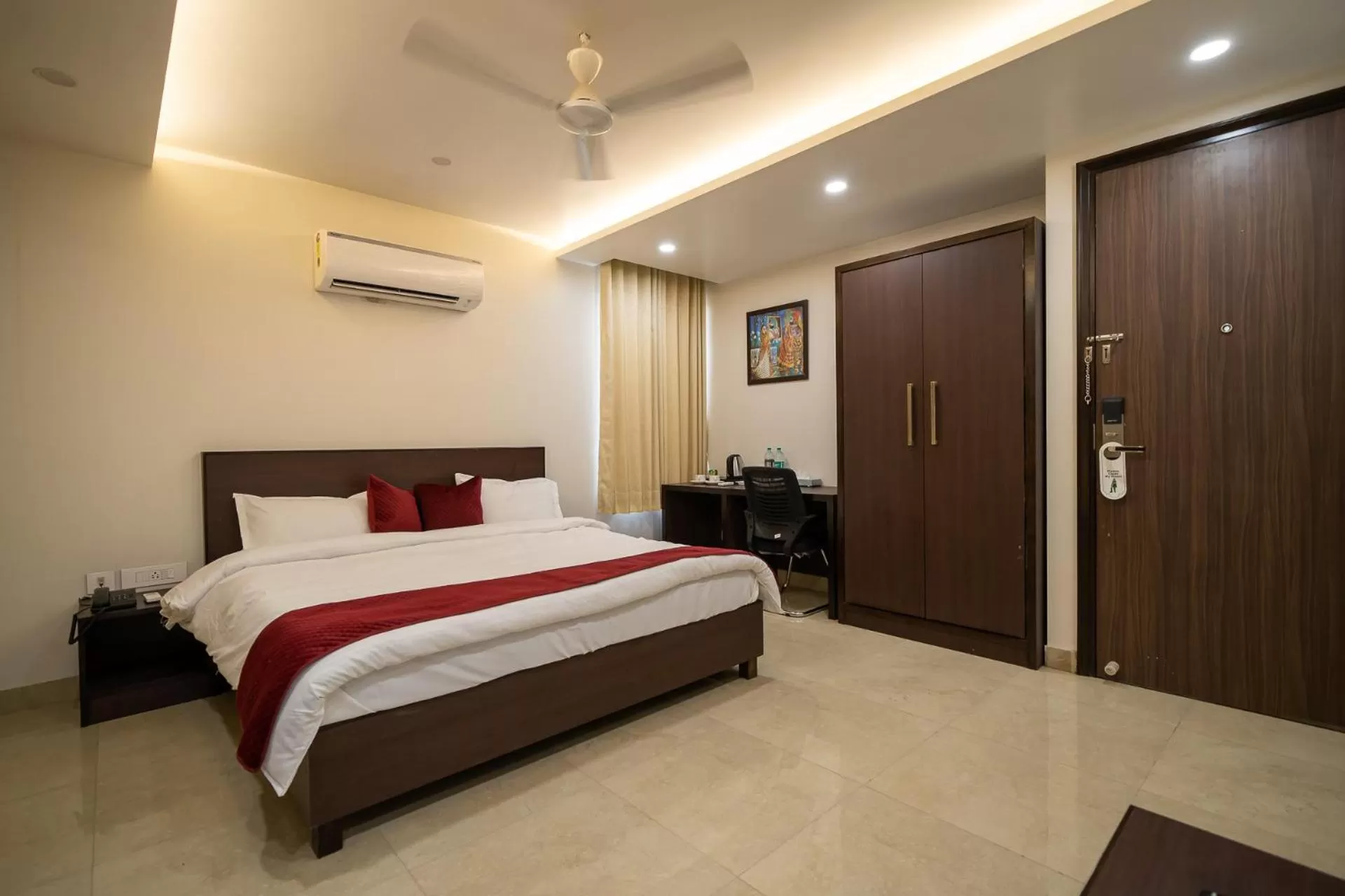 Bed in Sheerha Royal Residency-Near Jaipur Airport