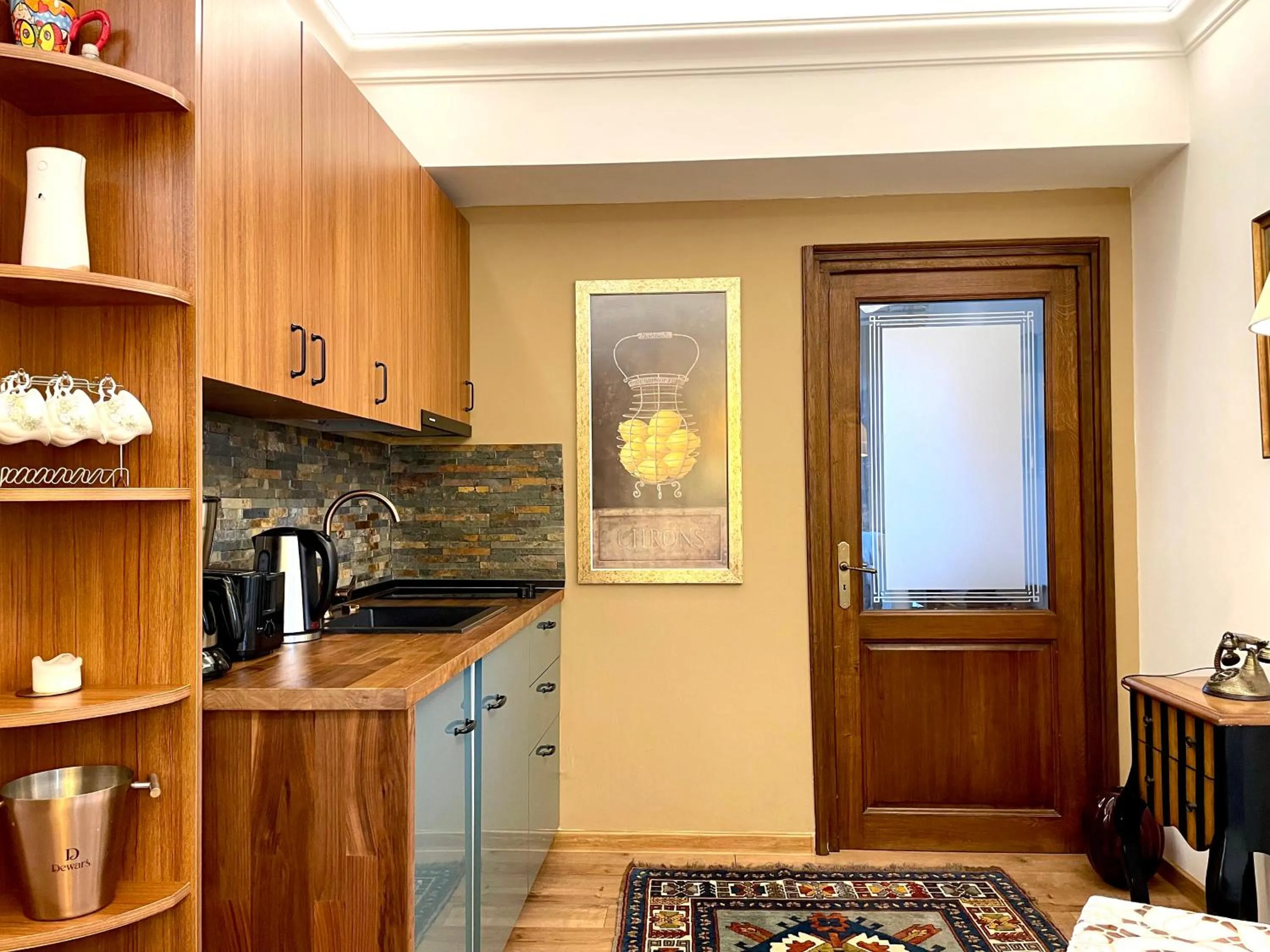 Arc de Triomphe Studios