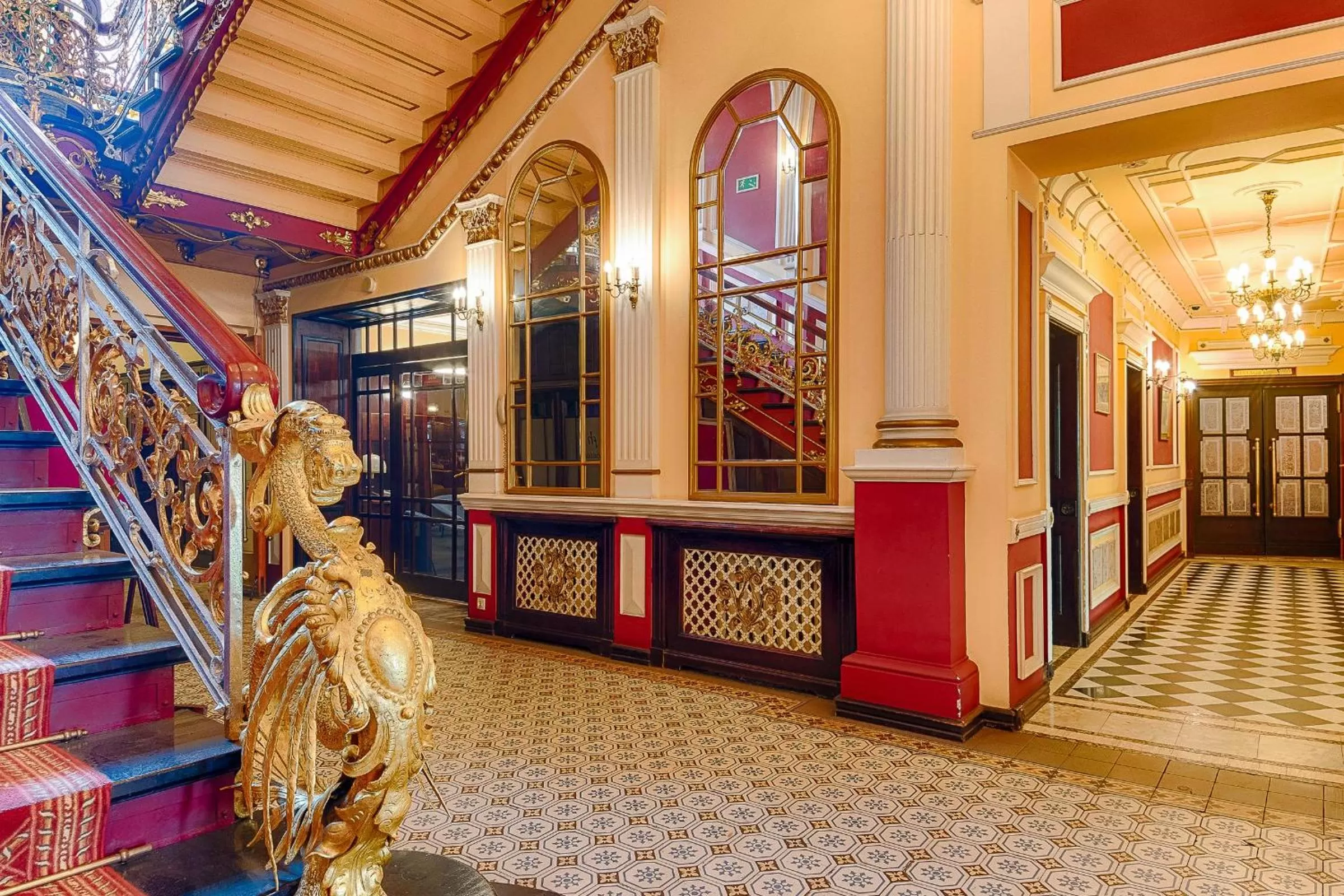 Lobby or reception in Focus Hotel Premium Pod Orłem