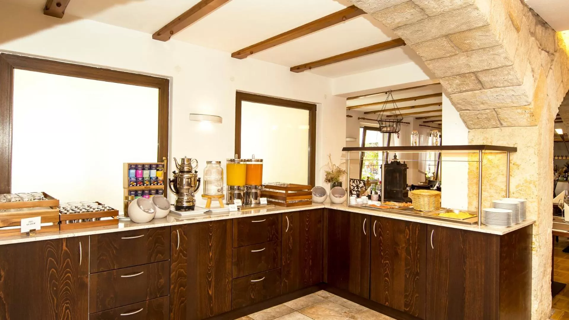 Breakfast, Kitchen/Kitchenette in Hotel Zur Post