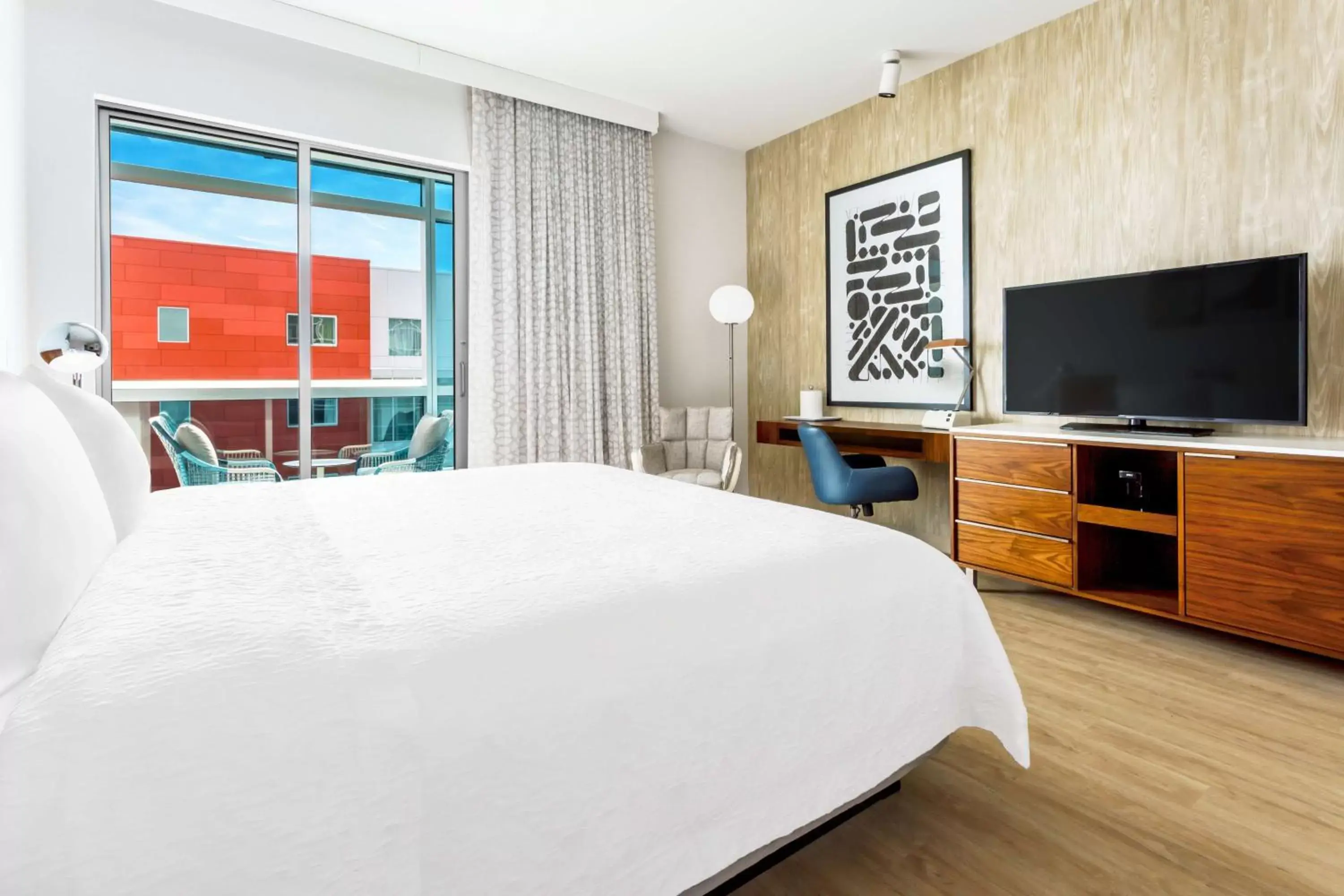 King Room with Balcony - Nonsmoking in Hampton Inn & Suites Santa Monica King Room with Balcony - Nonsmoking in Hampton Inn & Suites Santa Monica