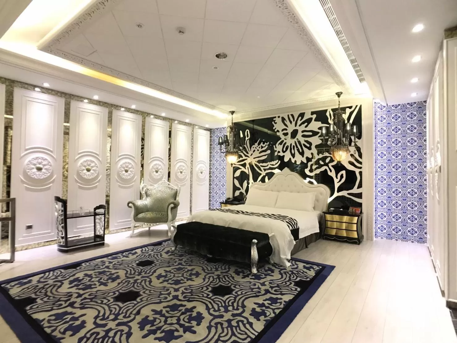 Bed in 冠月精品旅館-Puli Ease Hotel