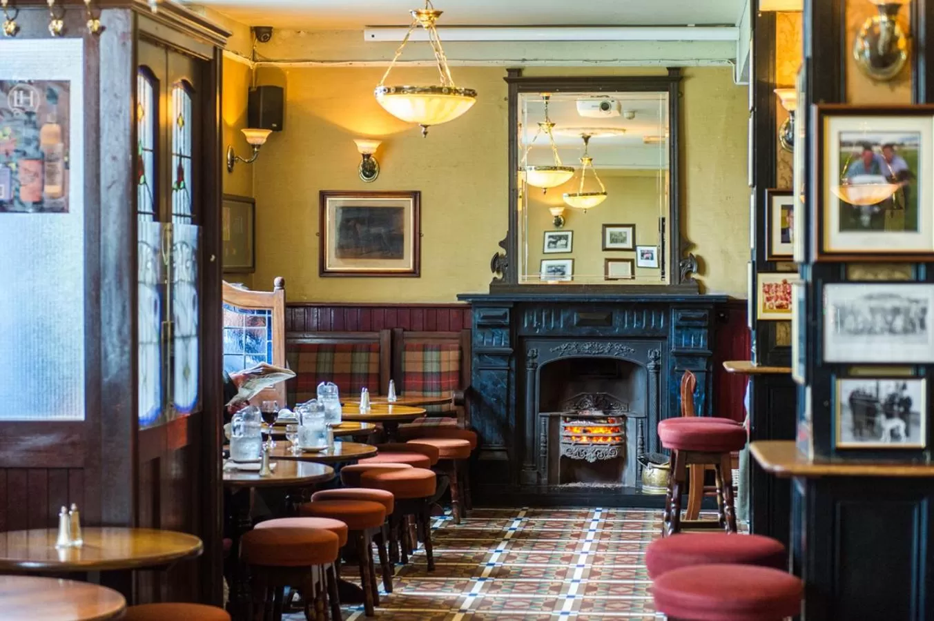 Lounge or bar in Blarney Castle Hotel