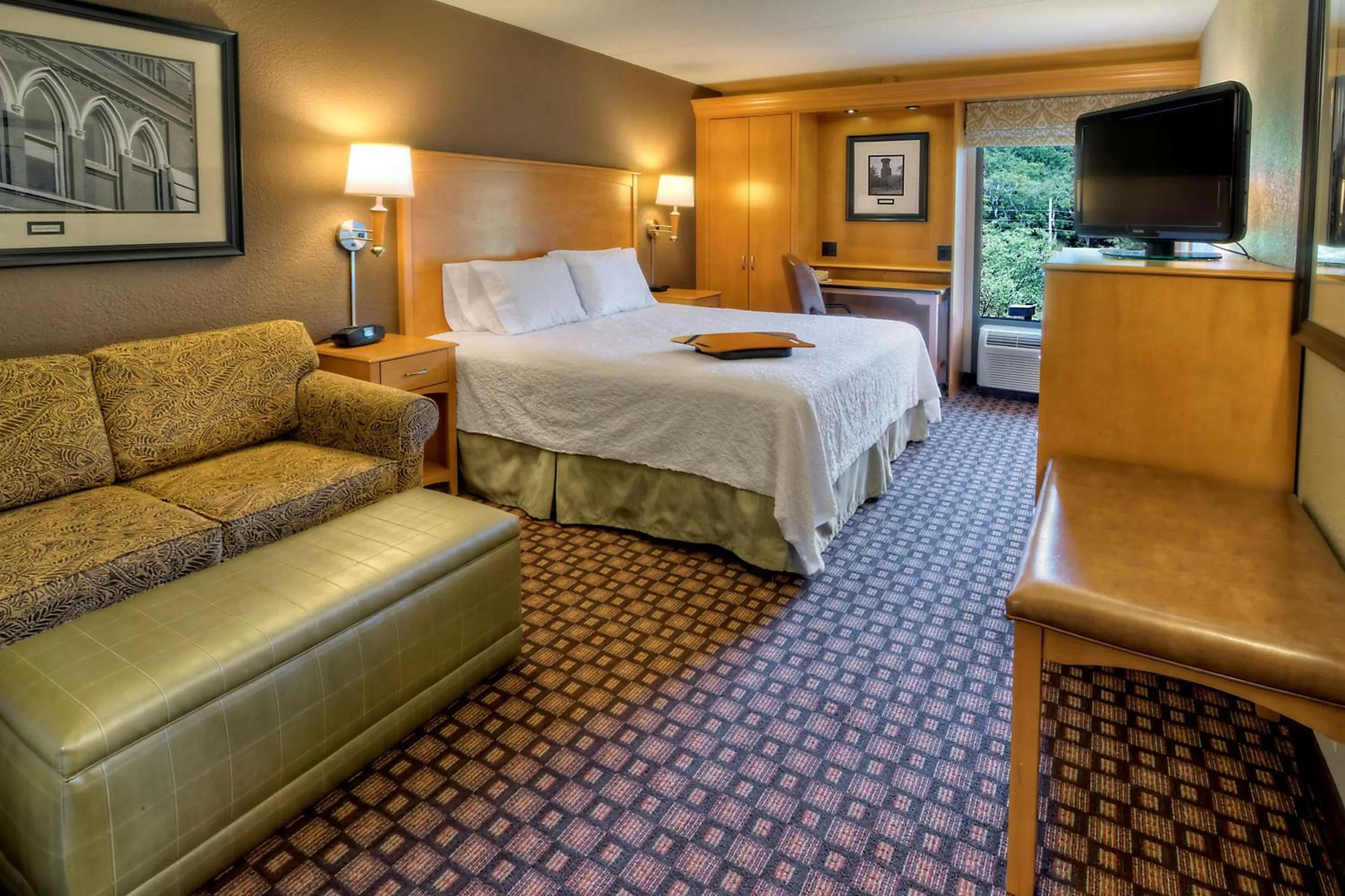 Bedroom, Bed in Hampton Inn Nashville/Brentwood-I-65S