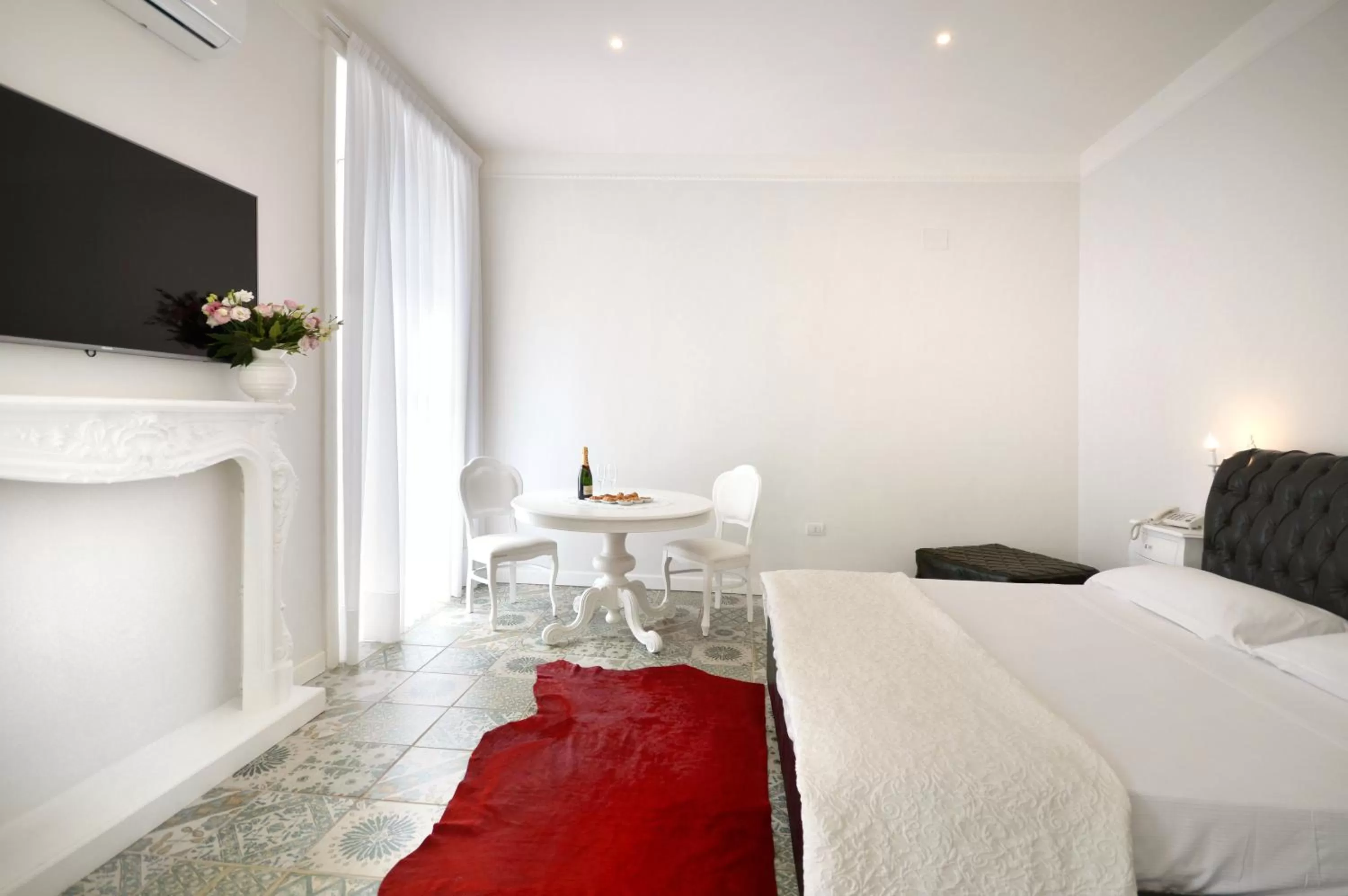 Photo of the whole room, Bed in Barbarella Home