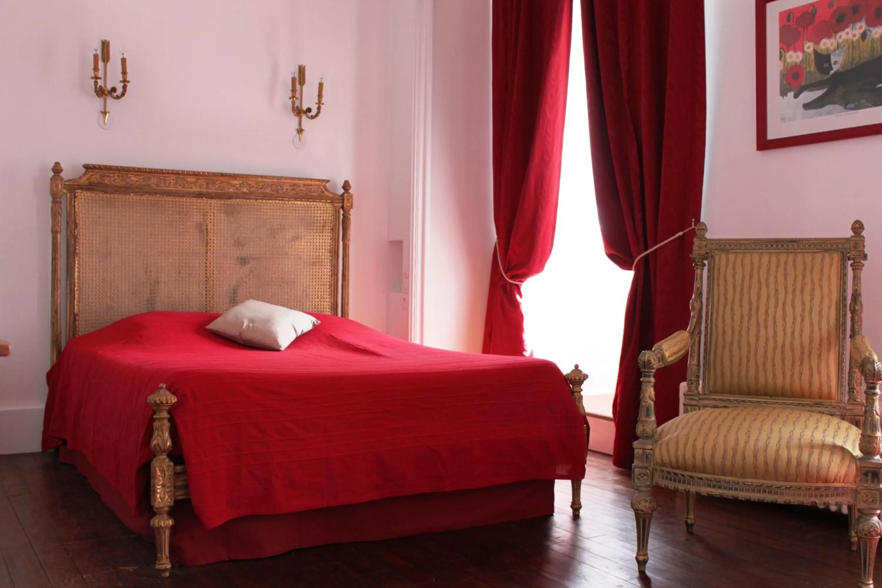 Photo of the whole room, Bed in Résidence et Chambres d'Hôtes de La Porte d'Arras