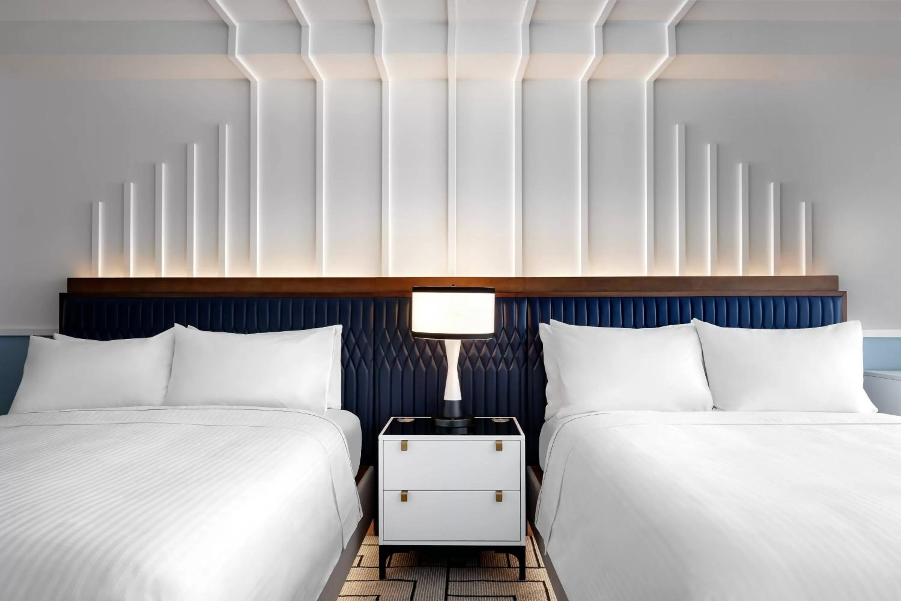 Photo of the whole room, Bed in Cadillac Hotel & Beach Club, Autograph Collection