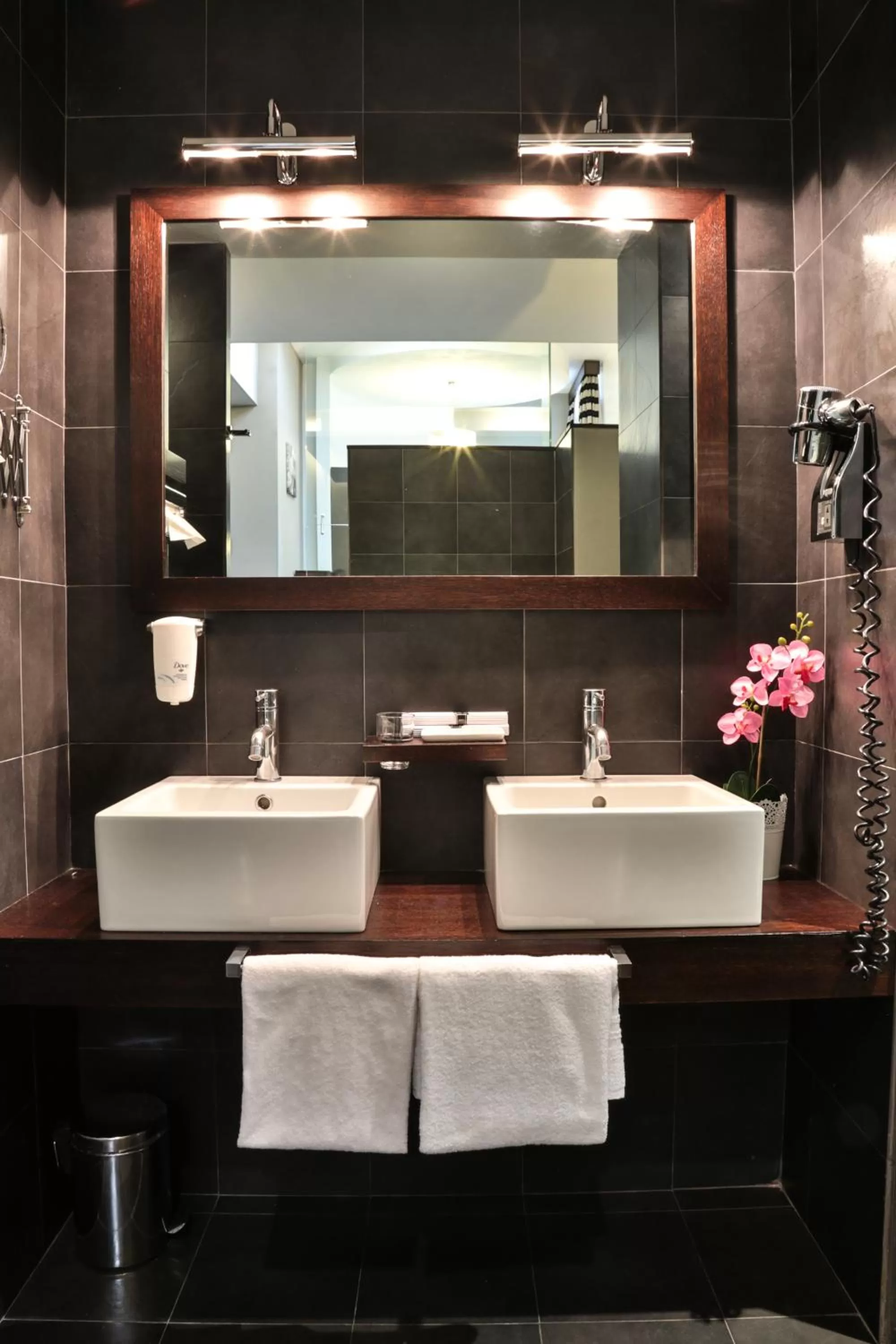 Bathroom in Best Western Cinemusic Hotel