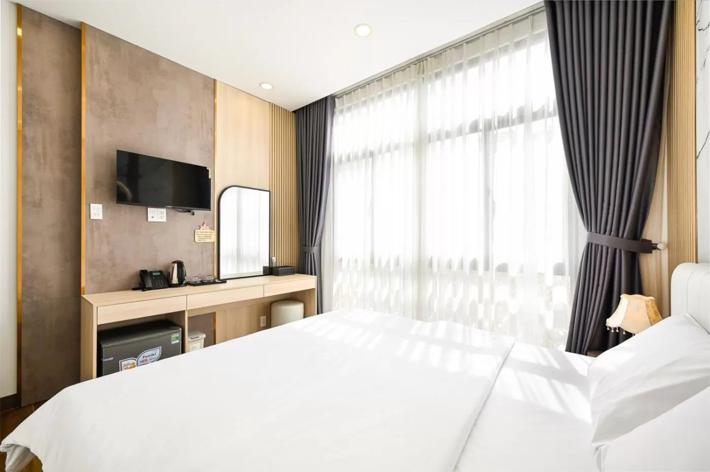 Bed in Lotus Airport Hotel Saigon