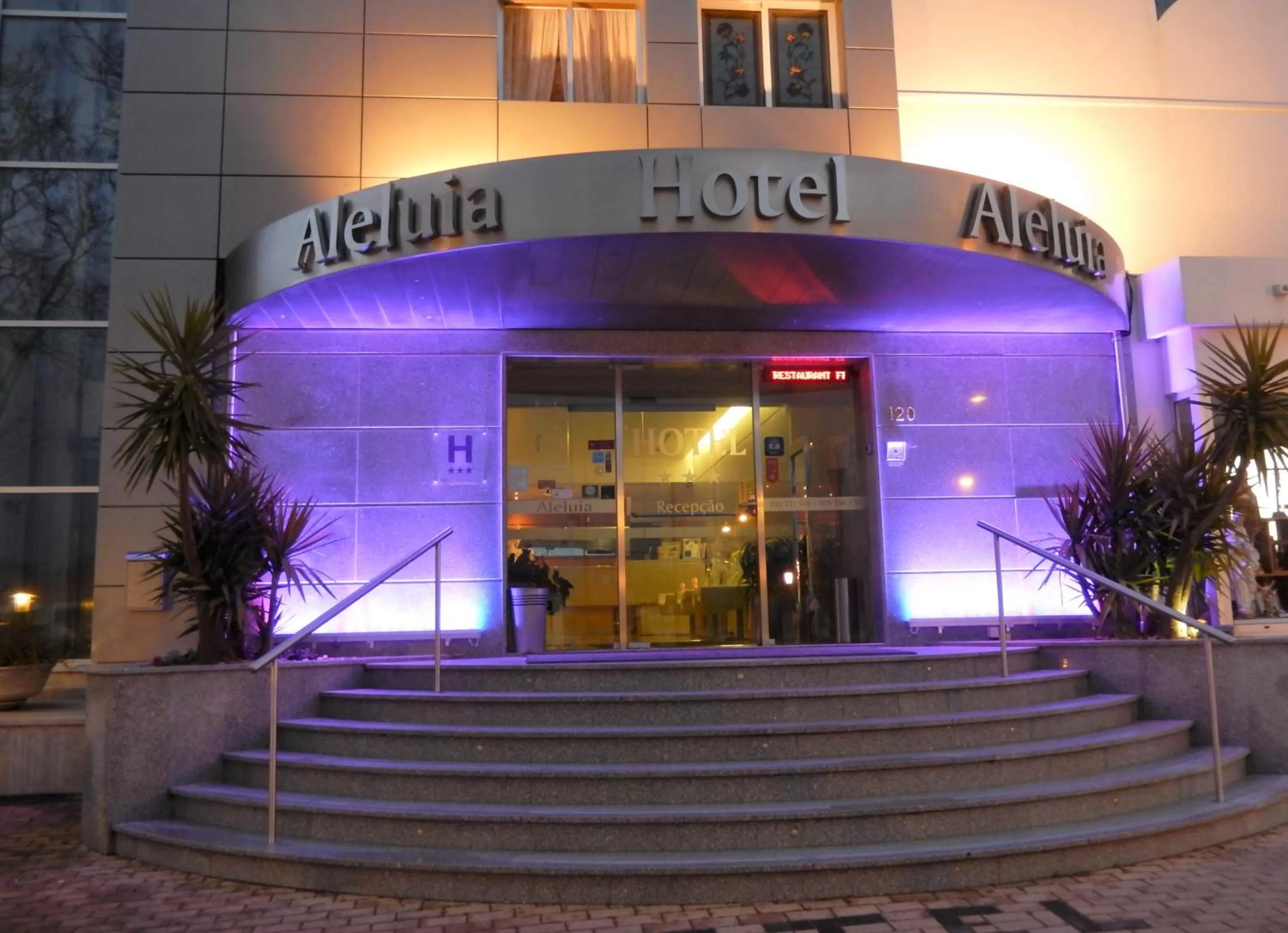 Facade/entrance in Hotel Aleluia