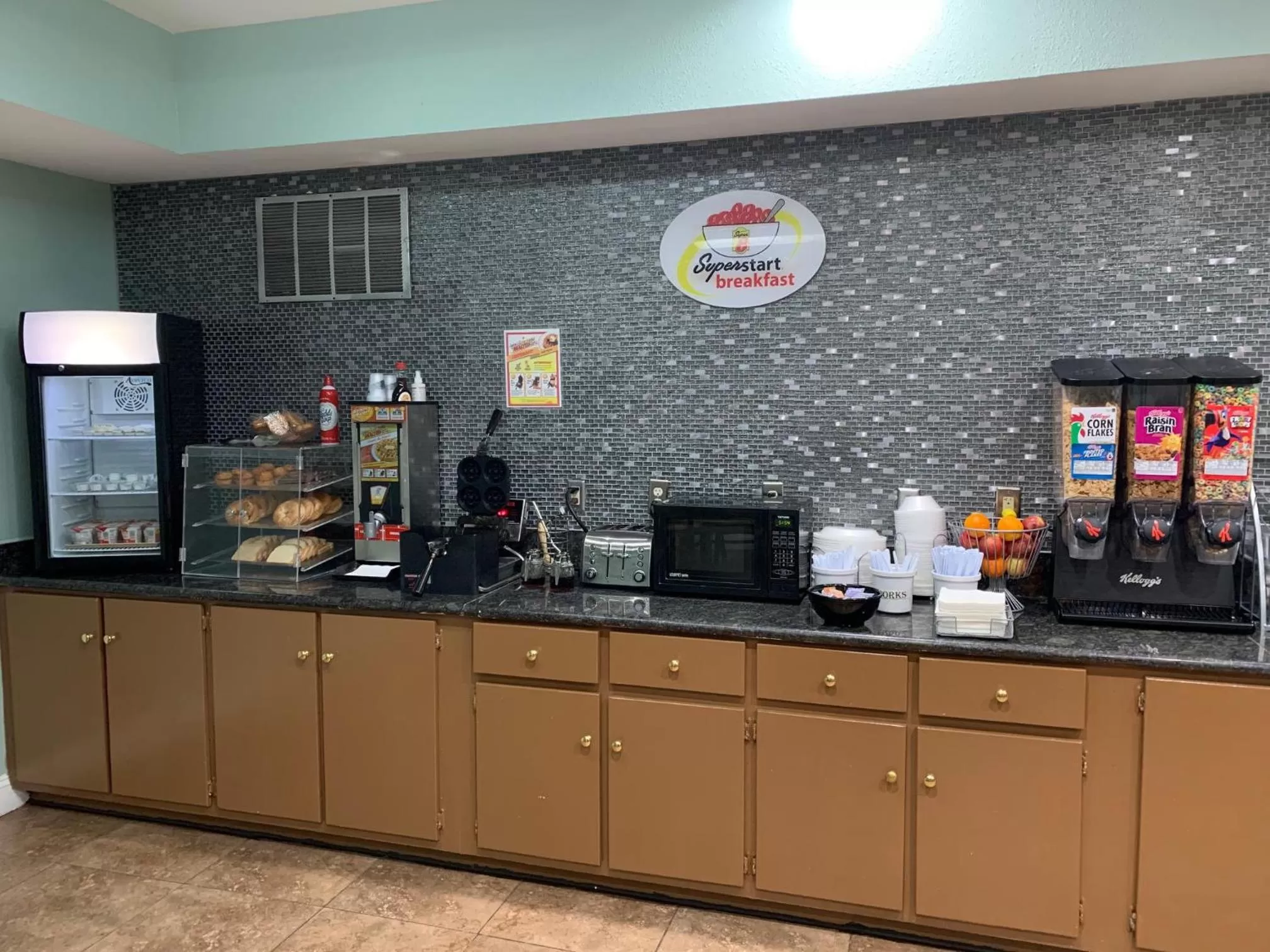 Breakfast in Super 8 by Wyndham Hull Street Midlothian Richmond Area