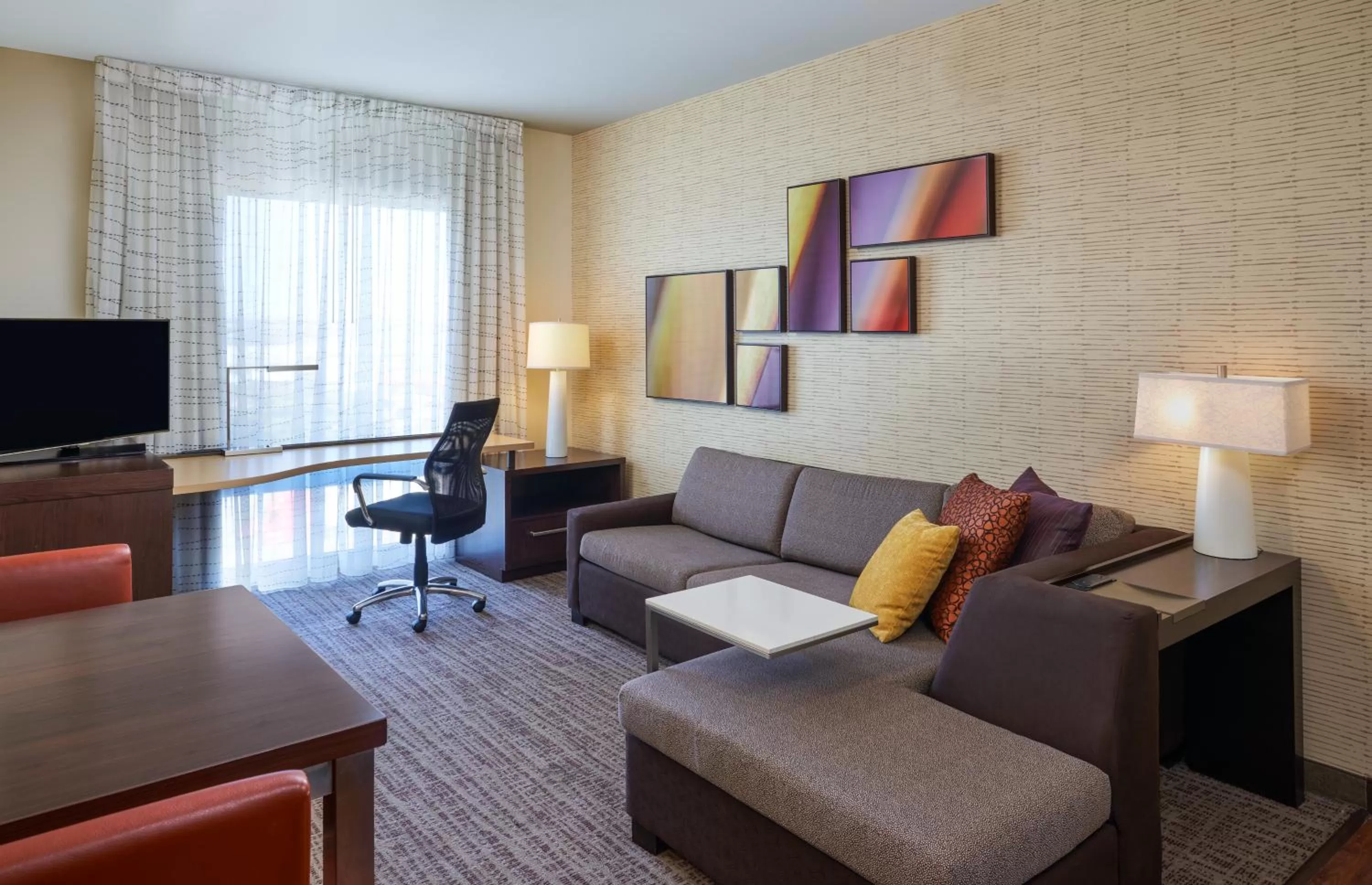 TV and multimedia in Residence Inn by Marriott Philadelphia Airport