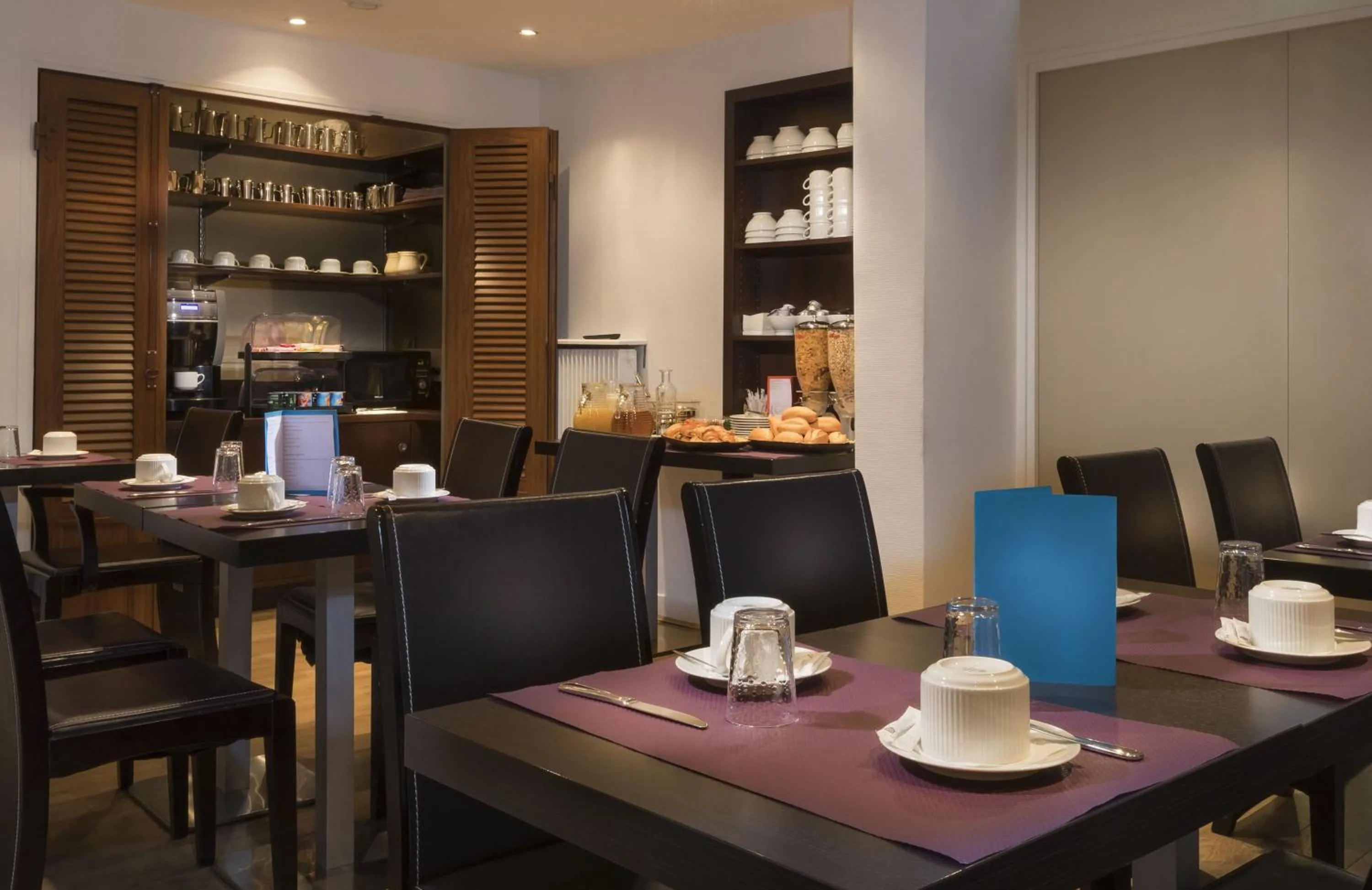 Buffet breakfast in Hôtel de France Quartier Latin