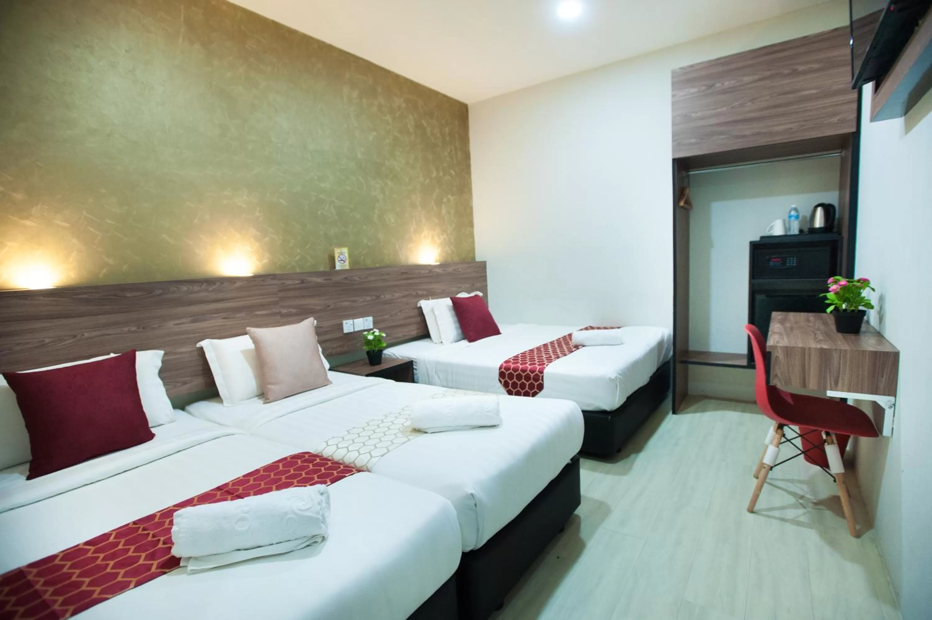 Bed in DJ Citi Point Hotel