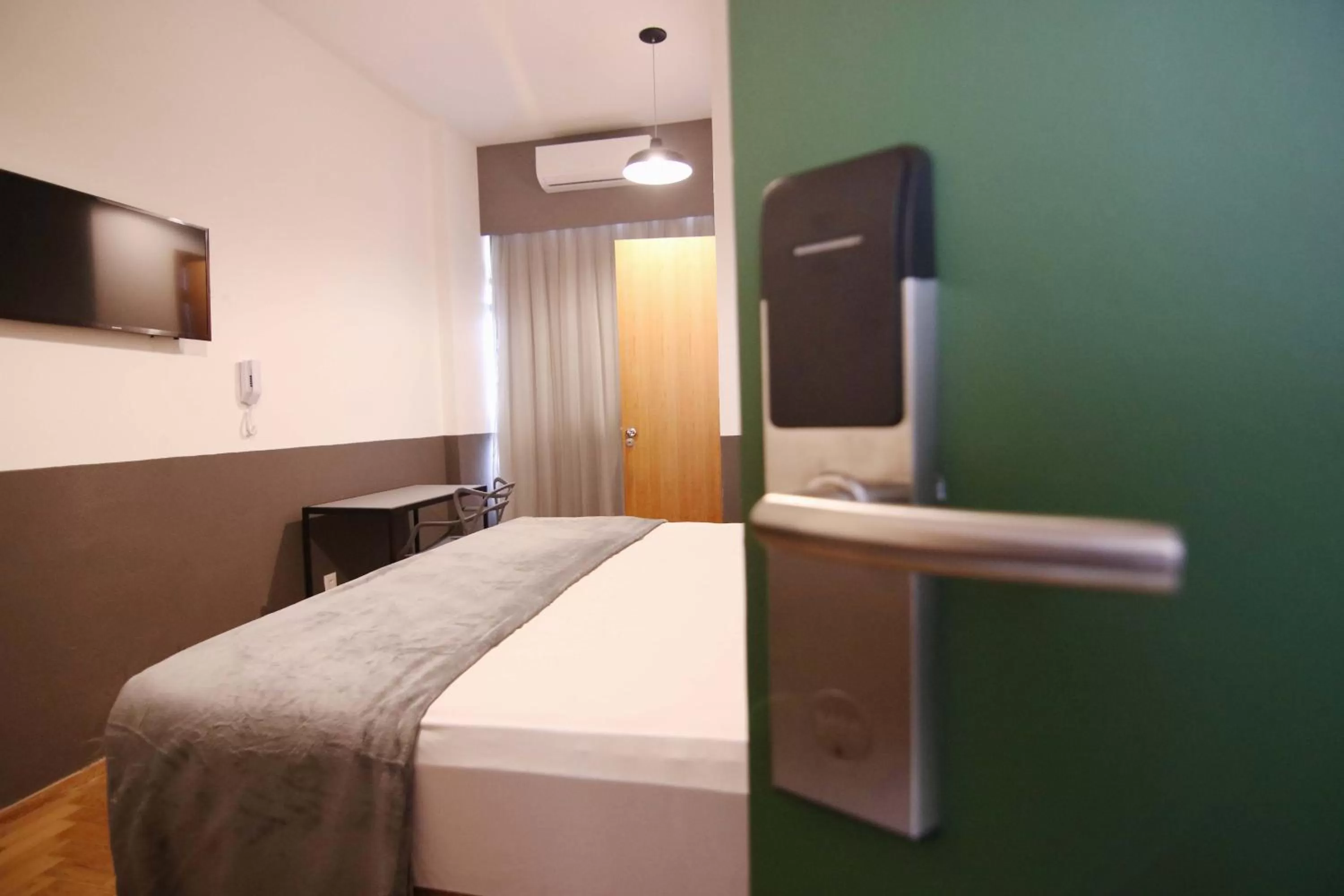 Photo of the whole room, Bed in Samba Belo Horizonte Vintage