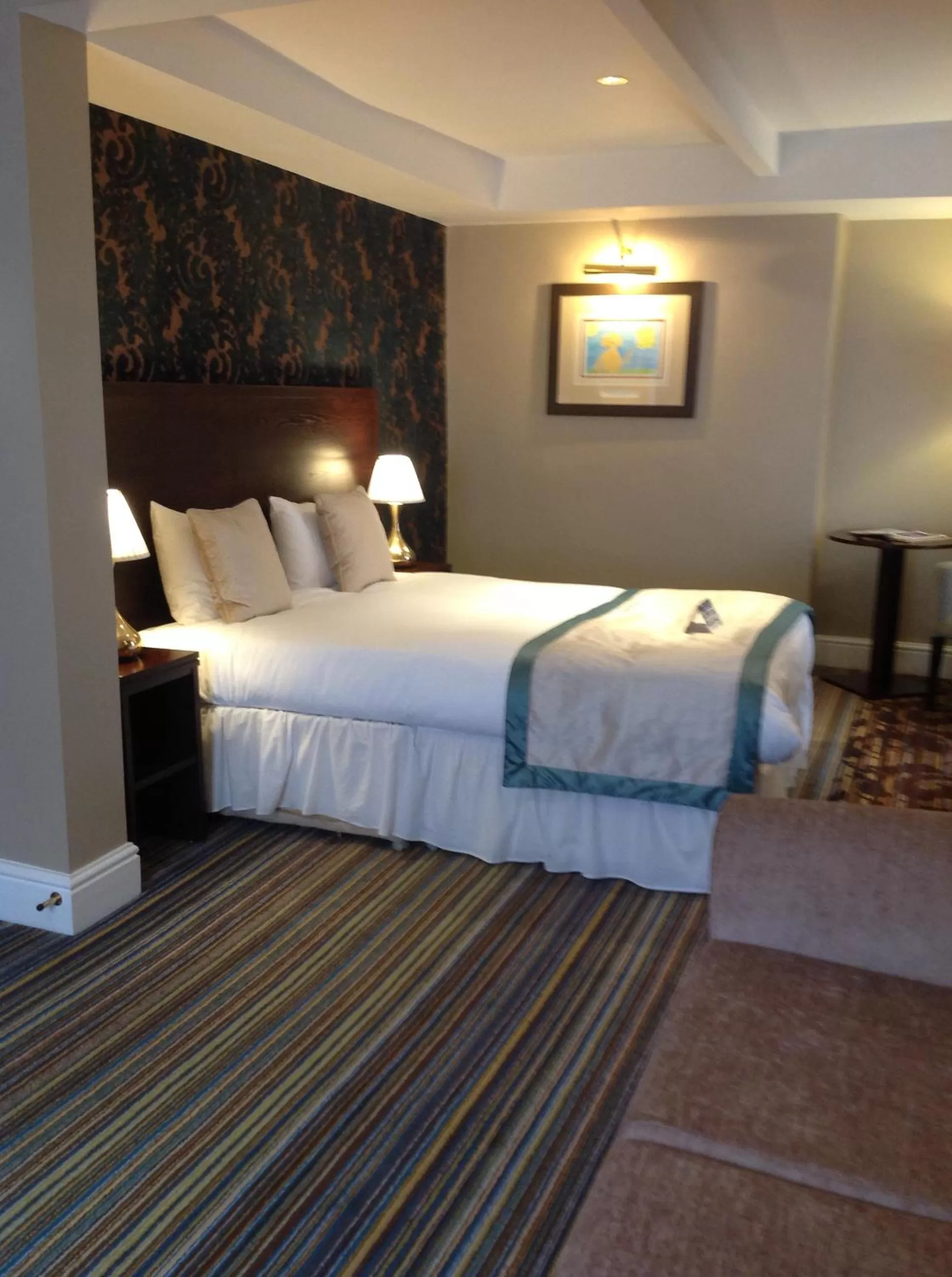 Bedroom, Bed in The Wyndham Arms-Wetherspoon