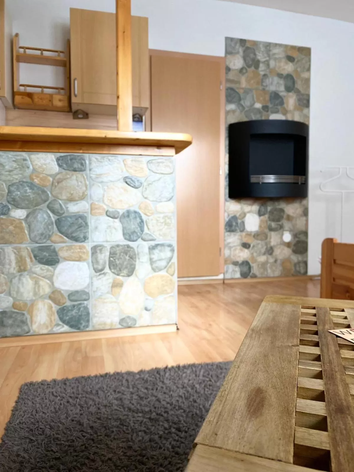 Kitchen or kitchenette, TV/Entertainment Center in Spa & Pool Apartment Hotel - Restaurant VILLA IVICA