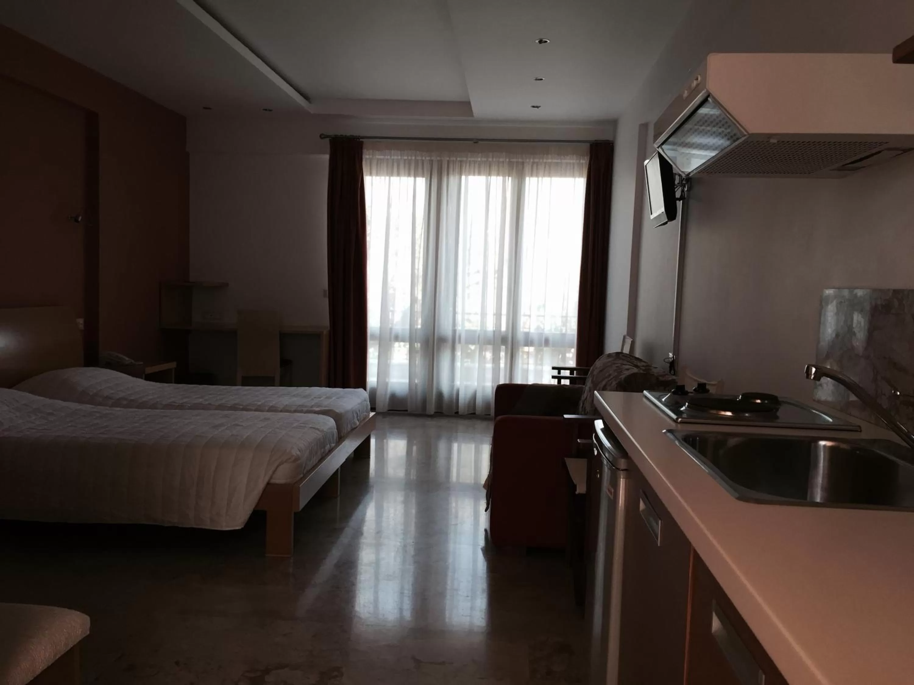 Property building, Bed in Hani Inn