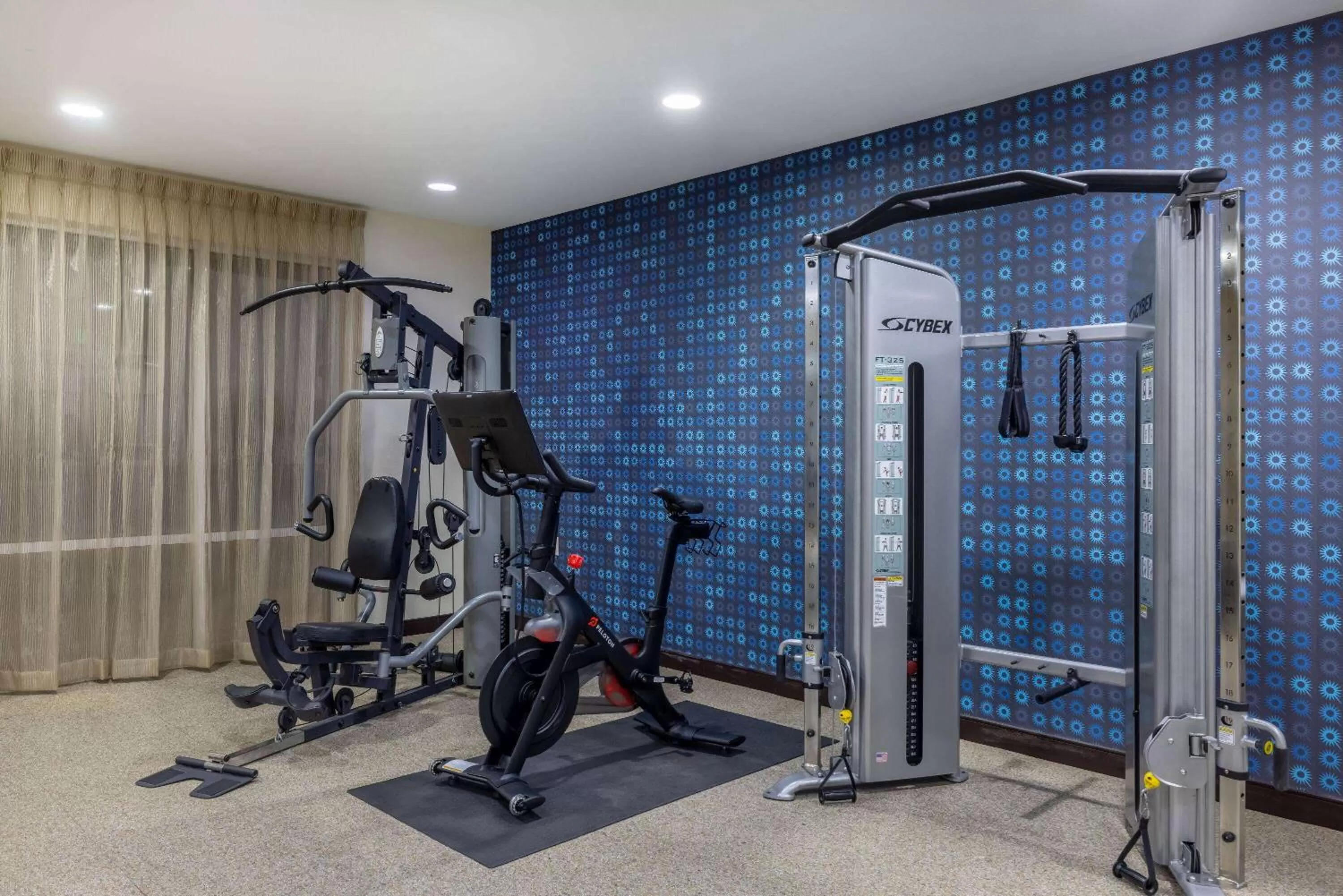 Fitness centre/facilities in La Quinta by Wyndham Artesia