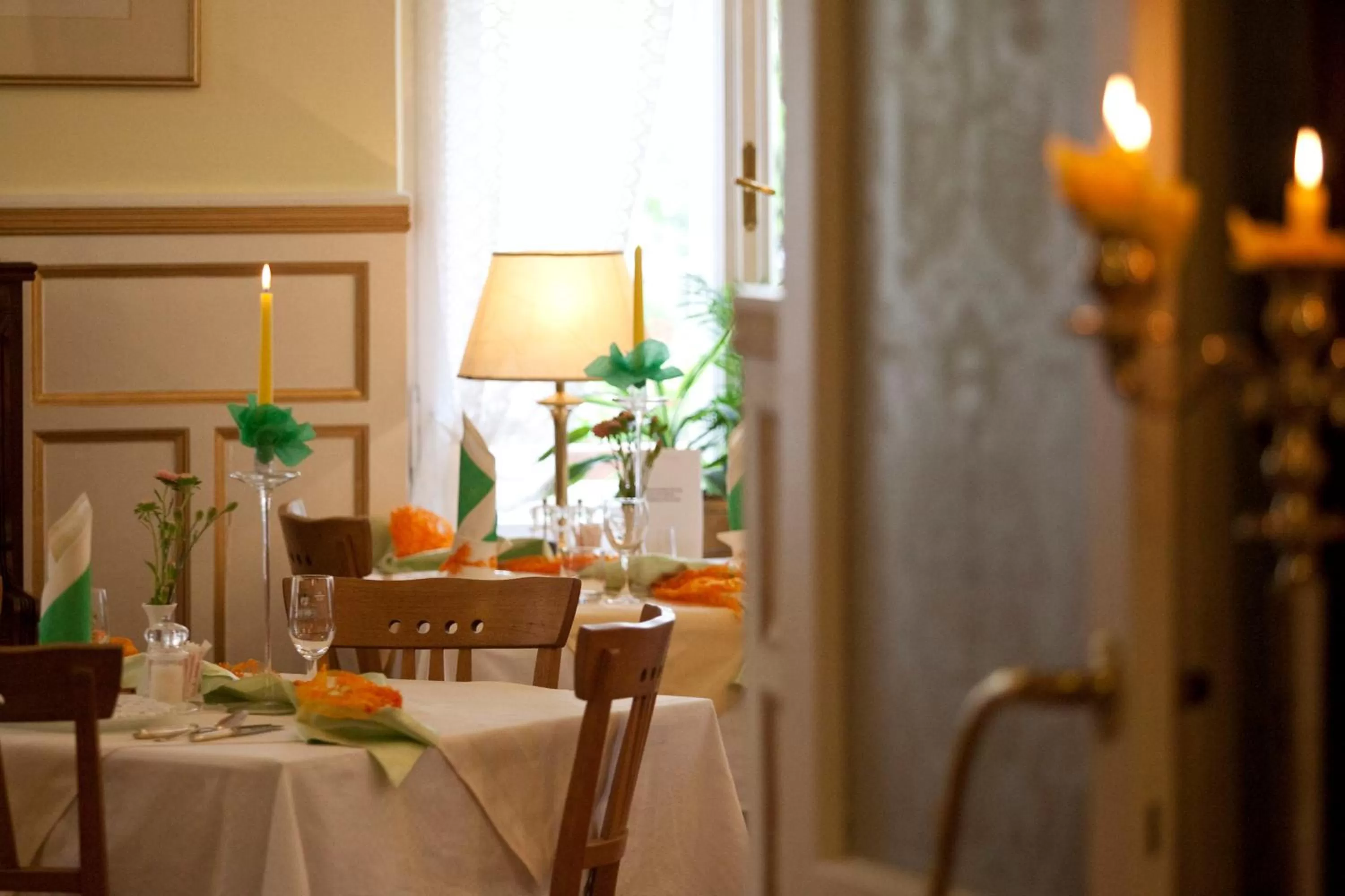 Restaurant/places to eat in Hotel Villa Westend