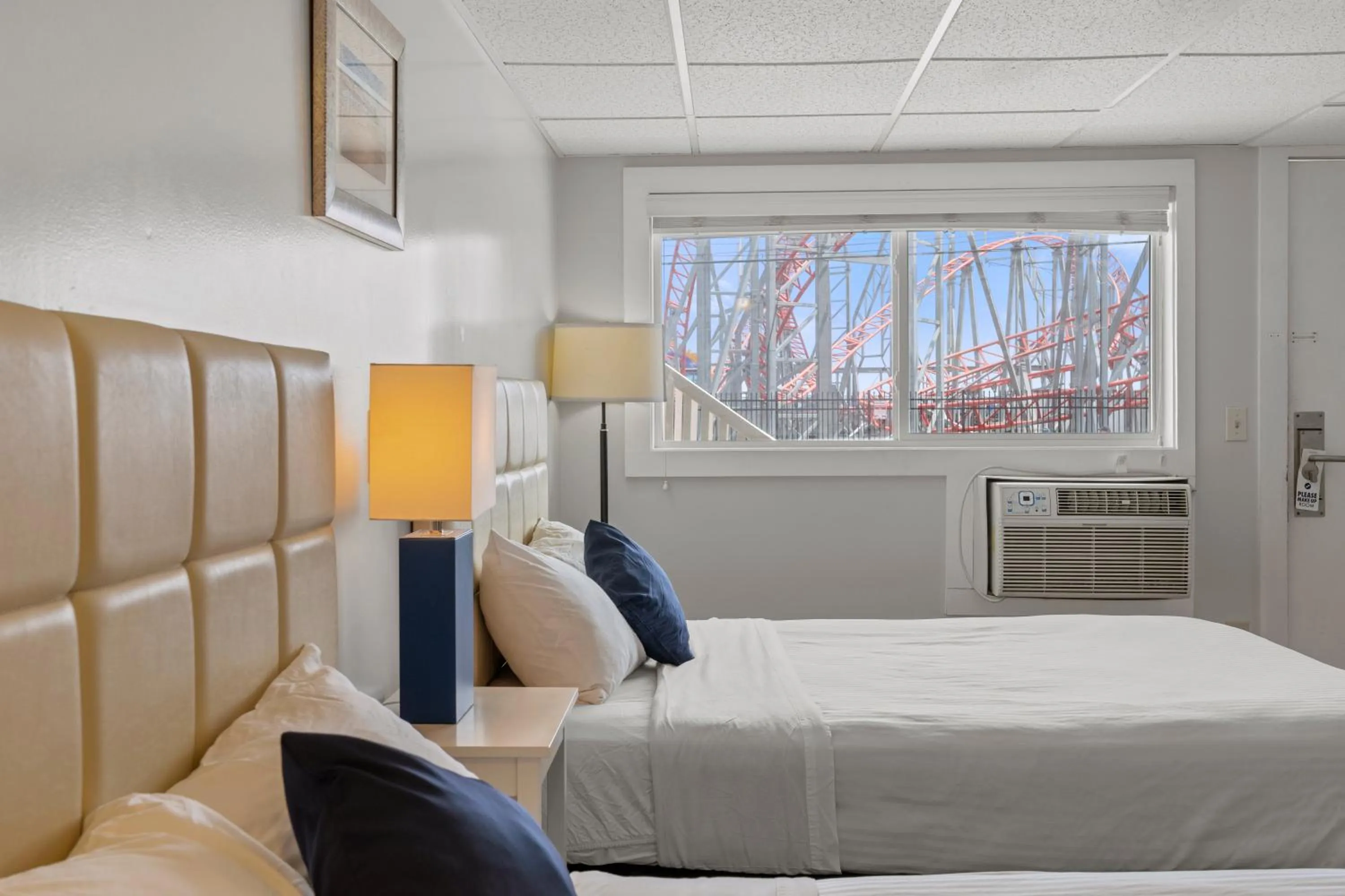 Bed in Mt Royal Motel