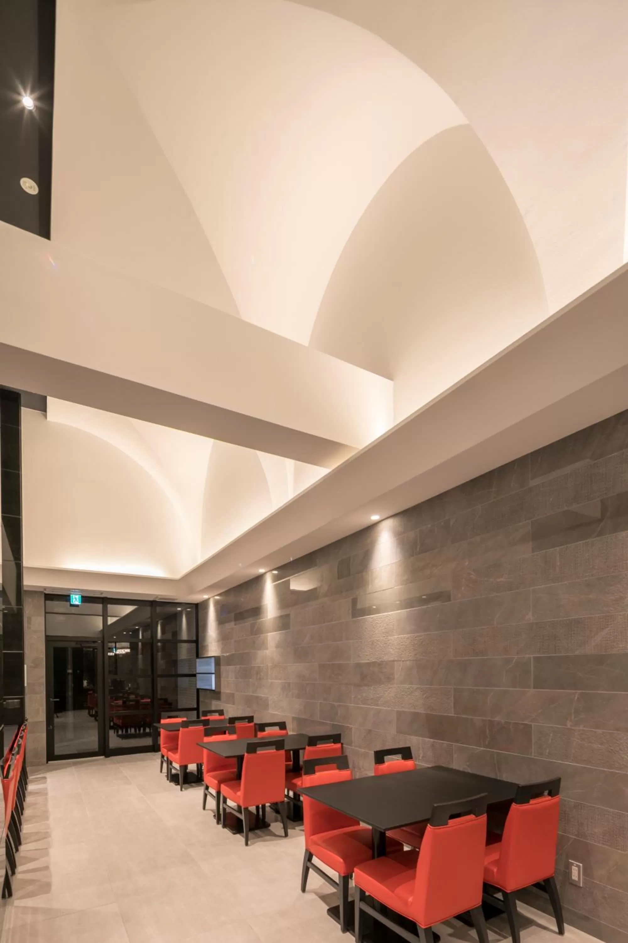 Restaurant/places to eat in Hotel. Links Namba