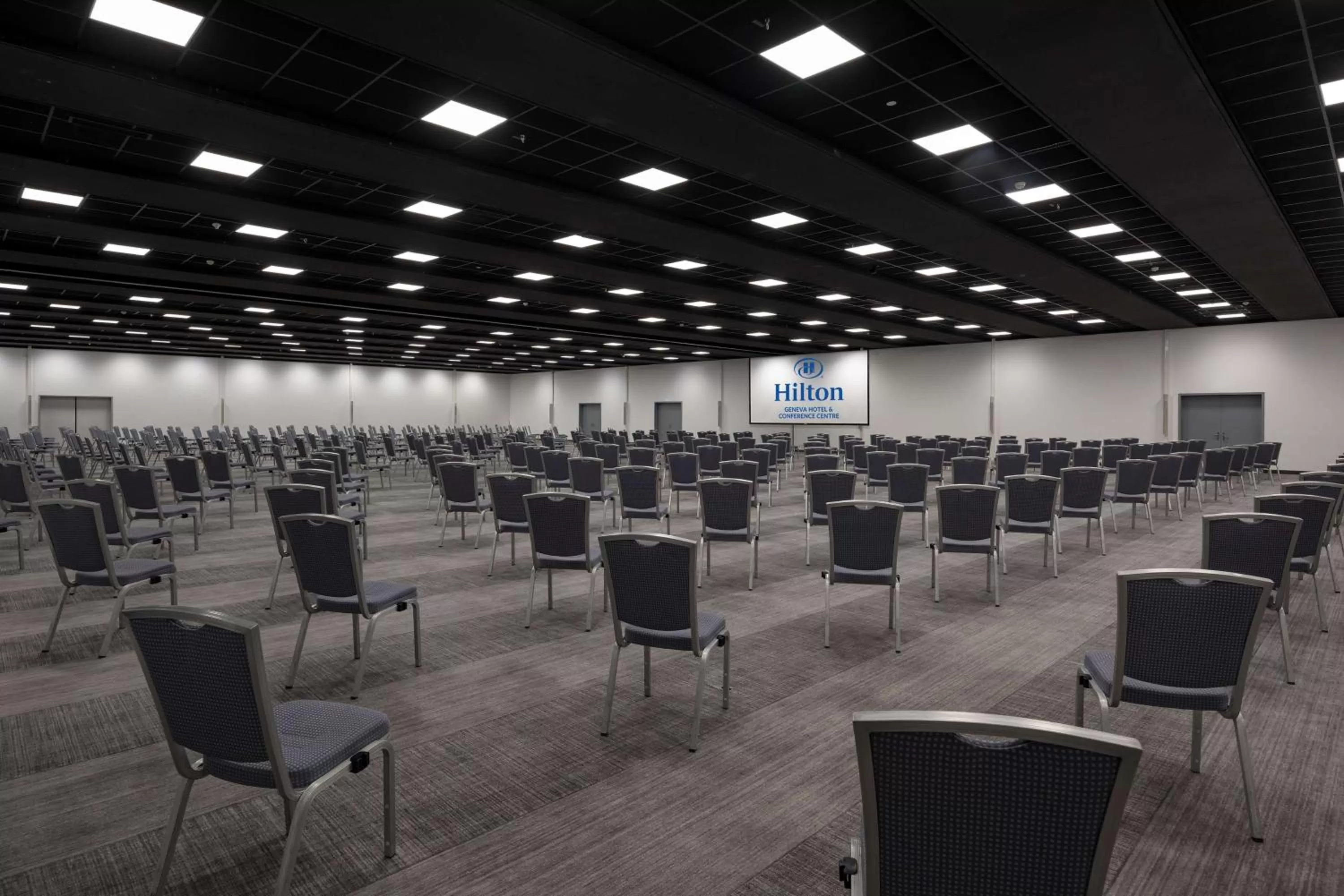 Meeting/conference room in Hilton Geneva Hotel and Conference Centre