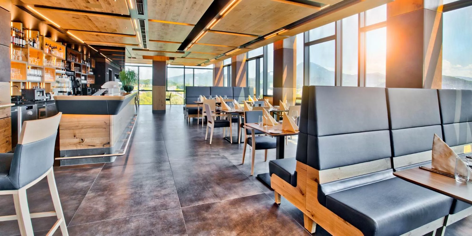 Restaurant/places to eat in COOL MAMA Hotel Salzburg